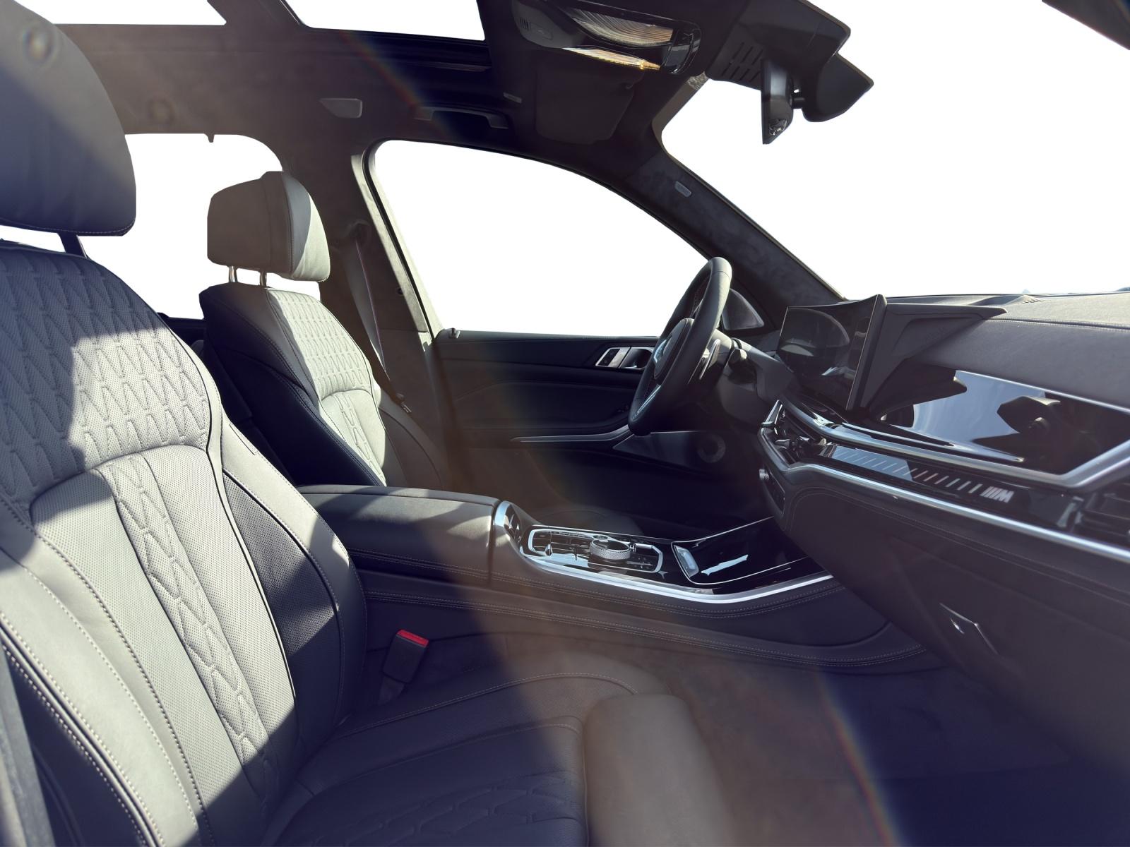 BMW X5 M60i xDrive M Sport Pro-image-14