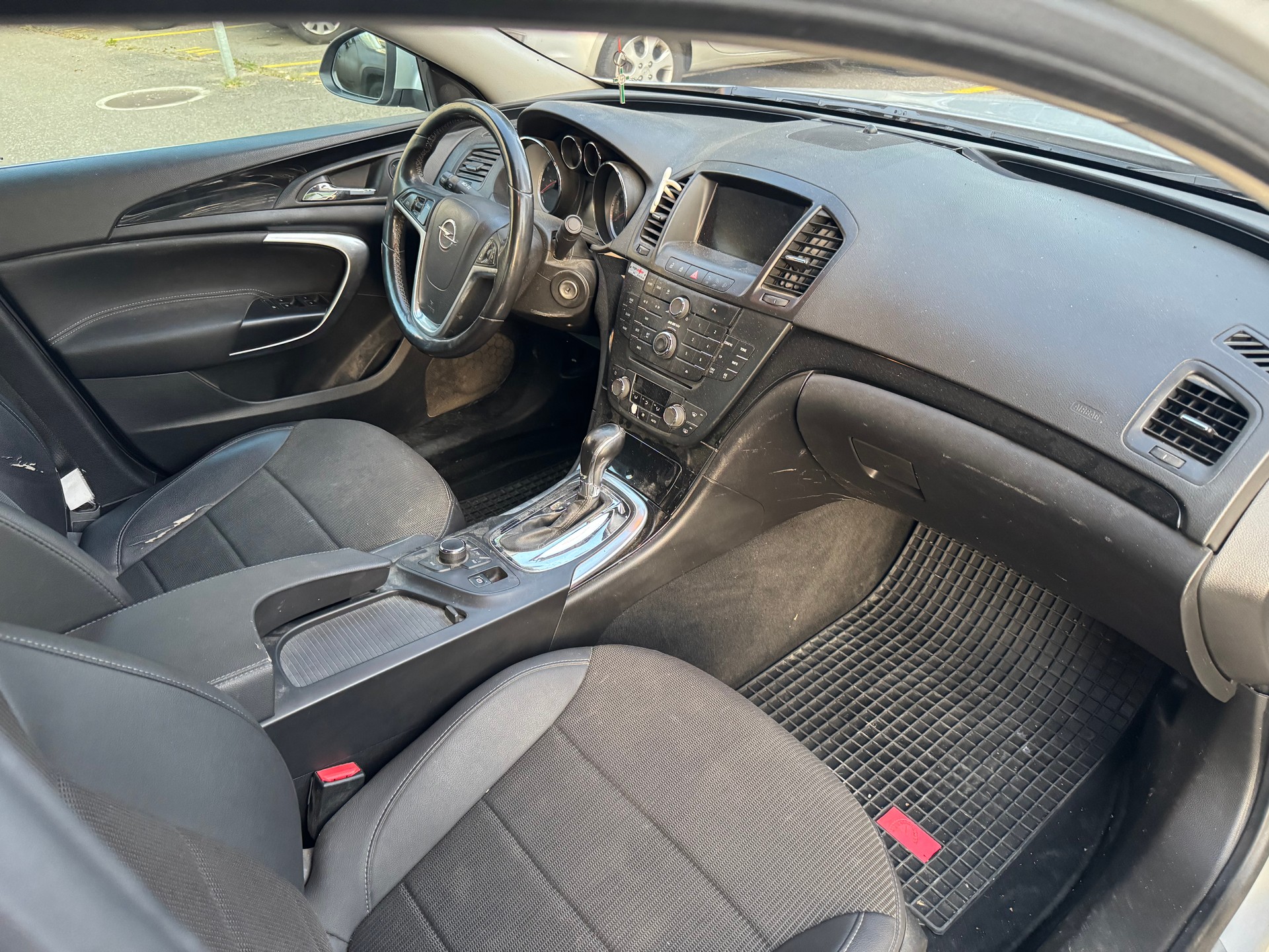 OPEL Insignia 2.0 Turbo Cosmo 4WD Automatic-image-5