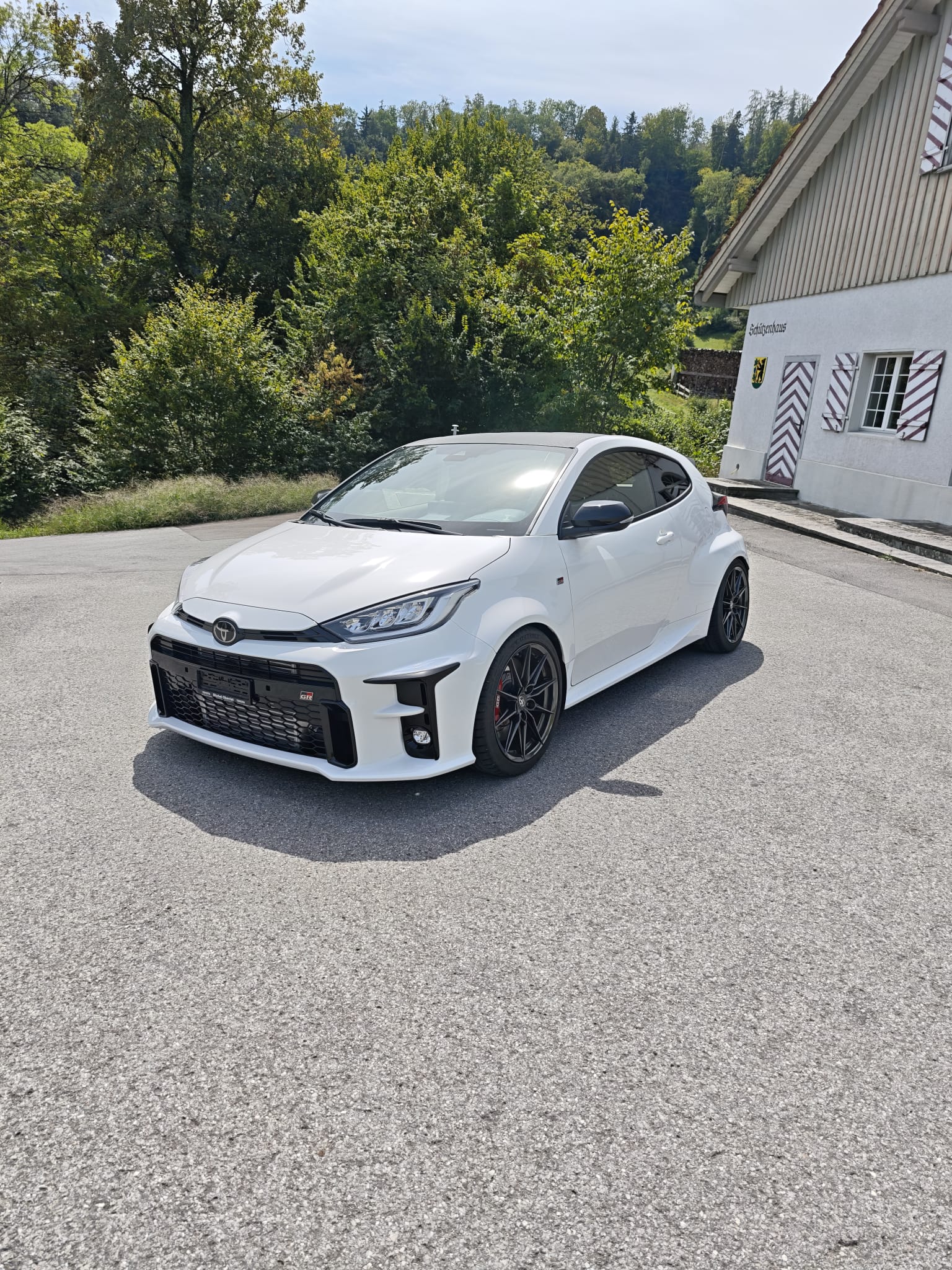 TOYOTA Yaris 1.6 GR Sport-image-0