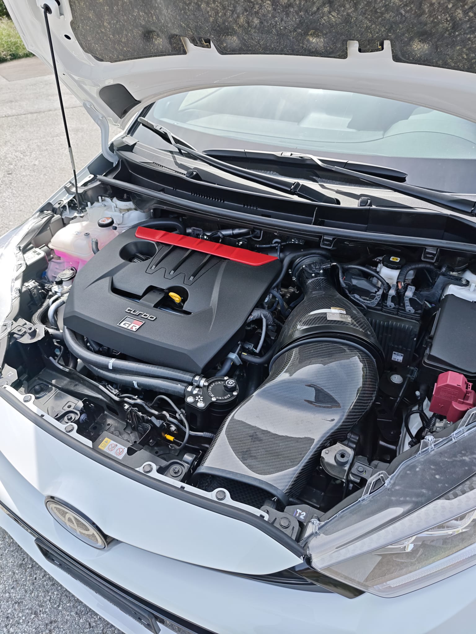 TOYOTA Yaris 1.6 GR Sport-image-11