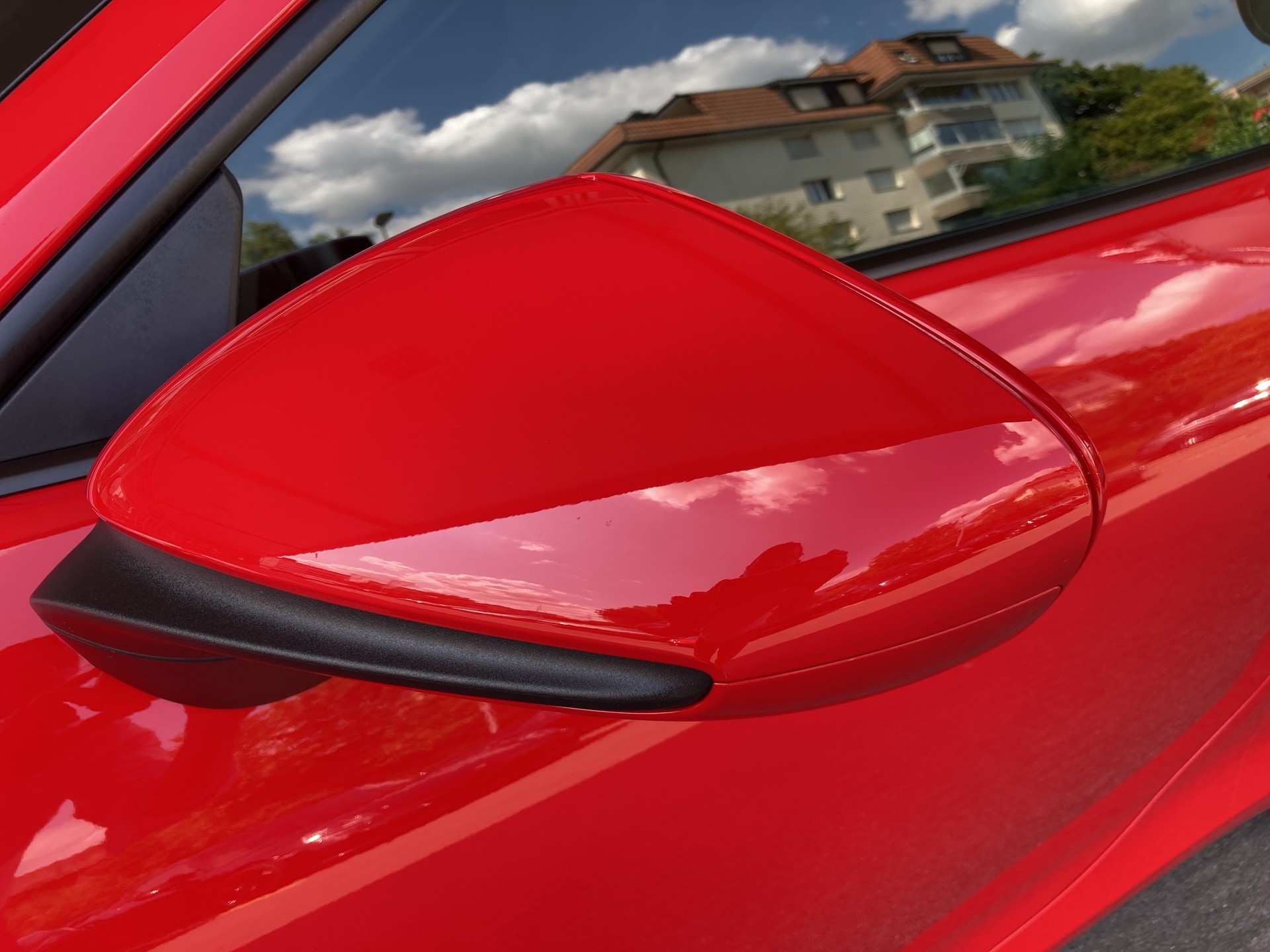 PORSCHE 911 Carrera GTS-image-24