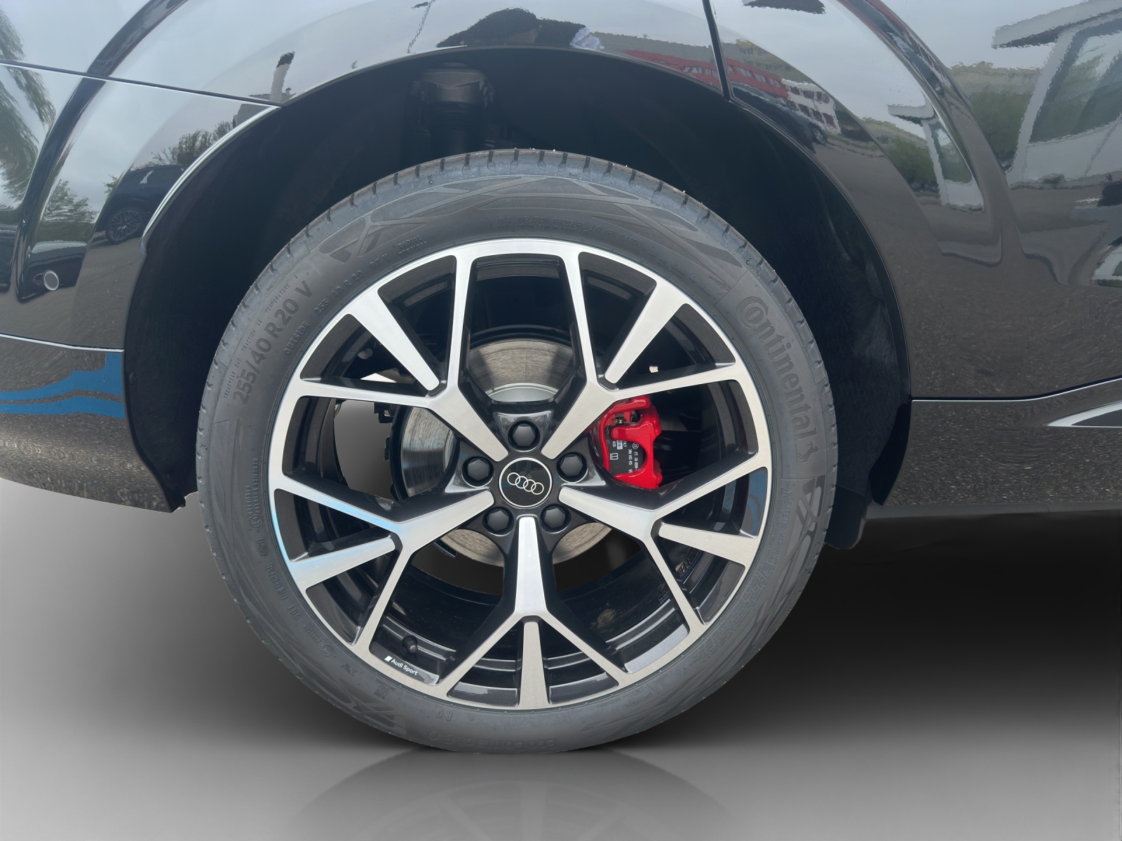 AUDI Q3 SUV TFSI quattro 150 kW S tronic-image-2