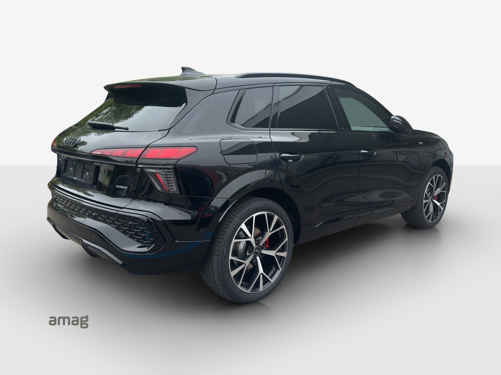 AUDI Q3 SUV TFSI quattro 150 kW S tronic-image-6