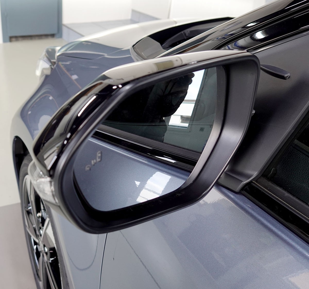 TOYOTA Yaris 1.5 Premium e-CVT, Bitone-image-20