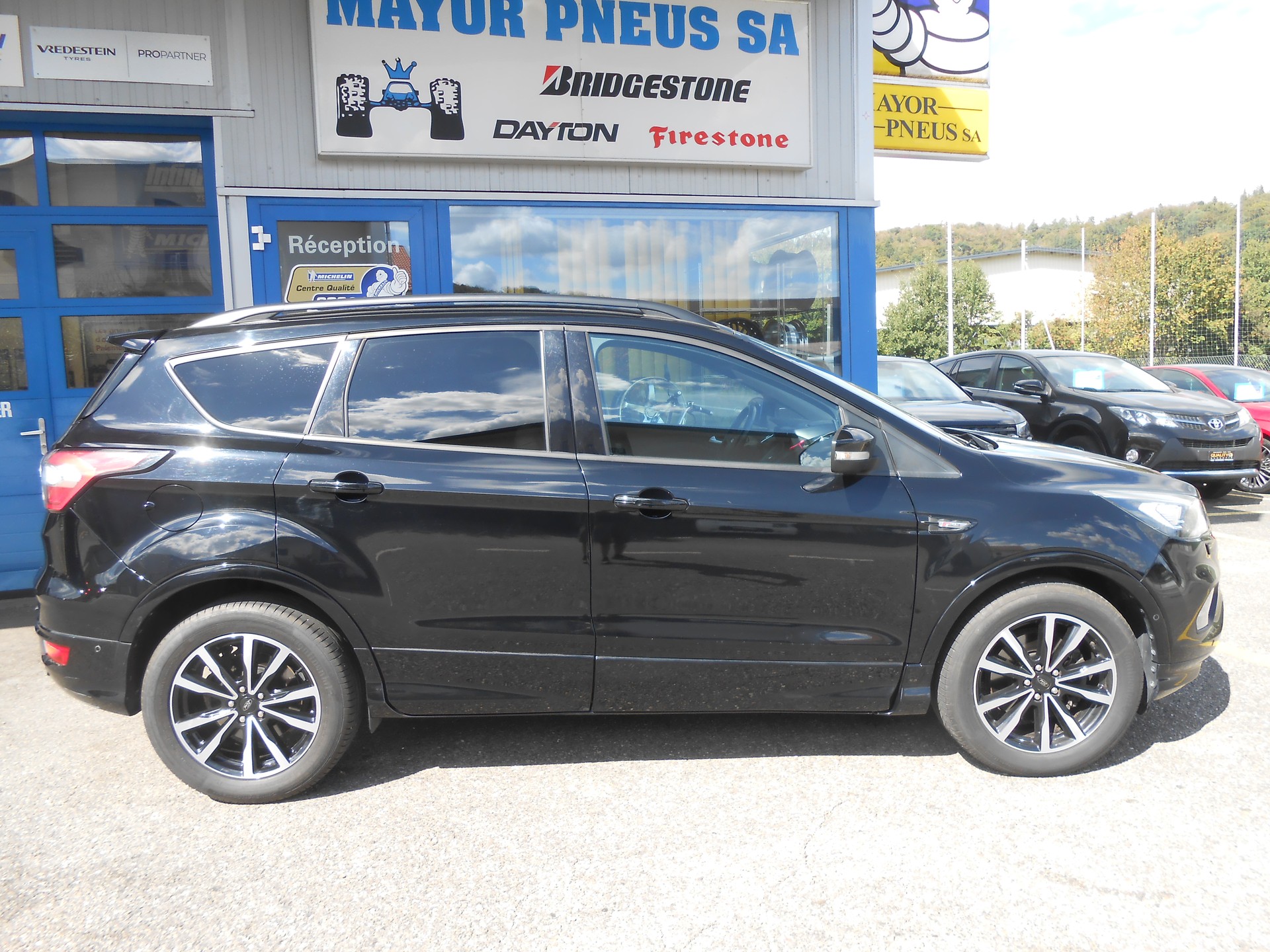 FORD Kuga 1.5 SCTi ST Line 4WD Automatic-image-3