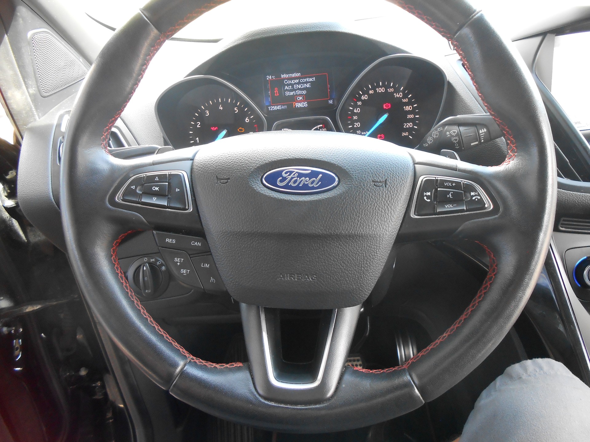 FORD Kuga 1.5 SCTi ST Line 4WD Automatic-image-12