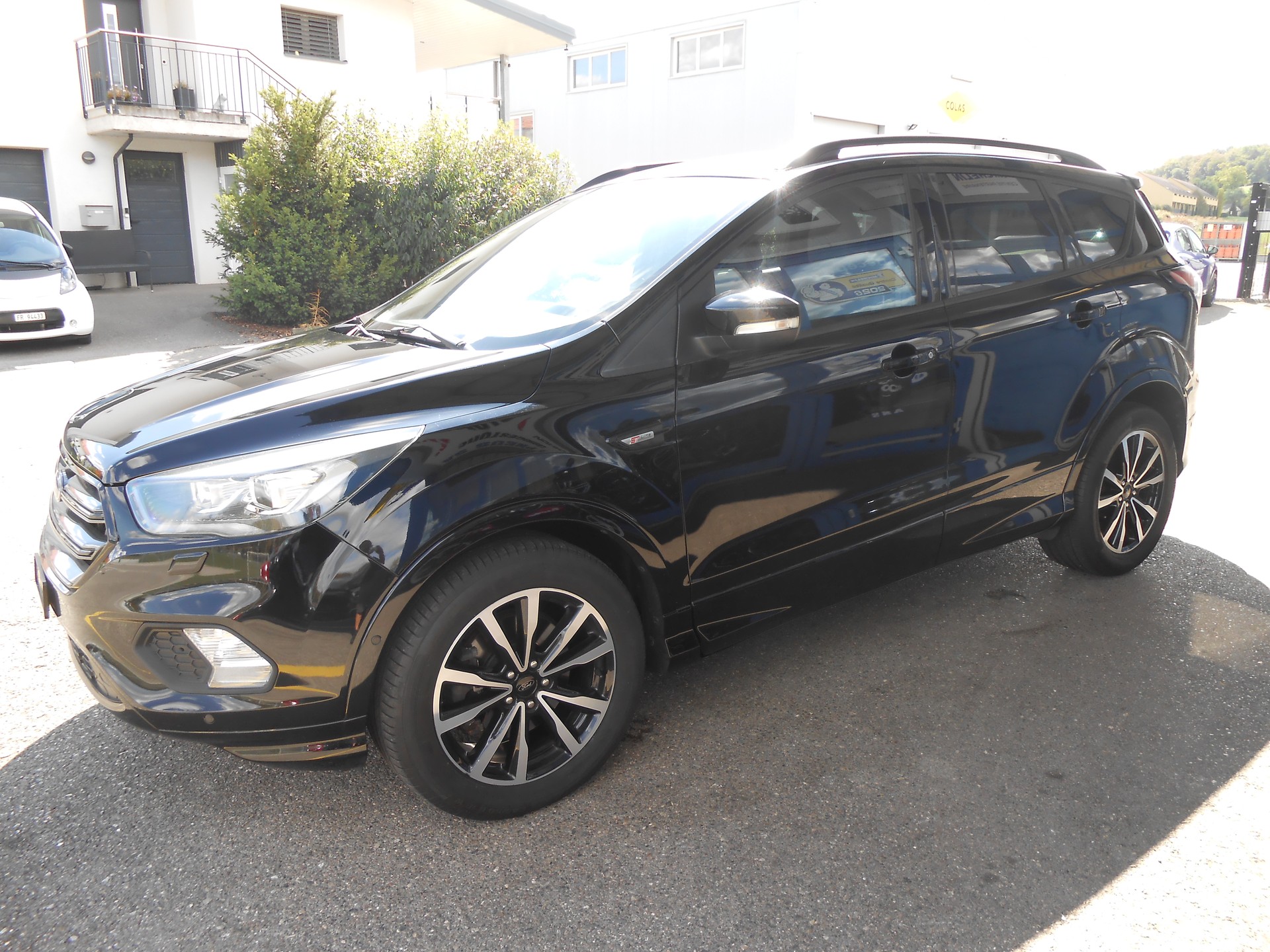 FORD Kuga 1.5 SCTi ST Line 4WD Automatic-image-1