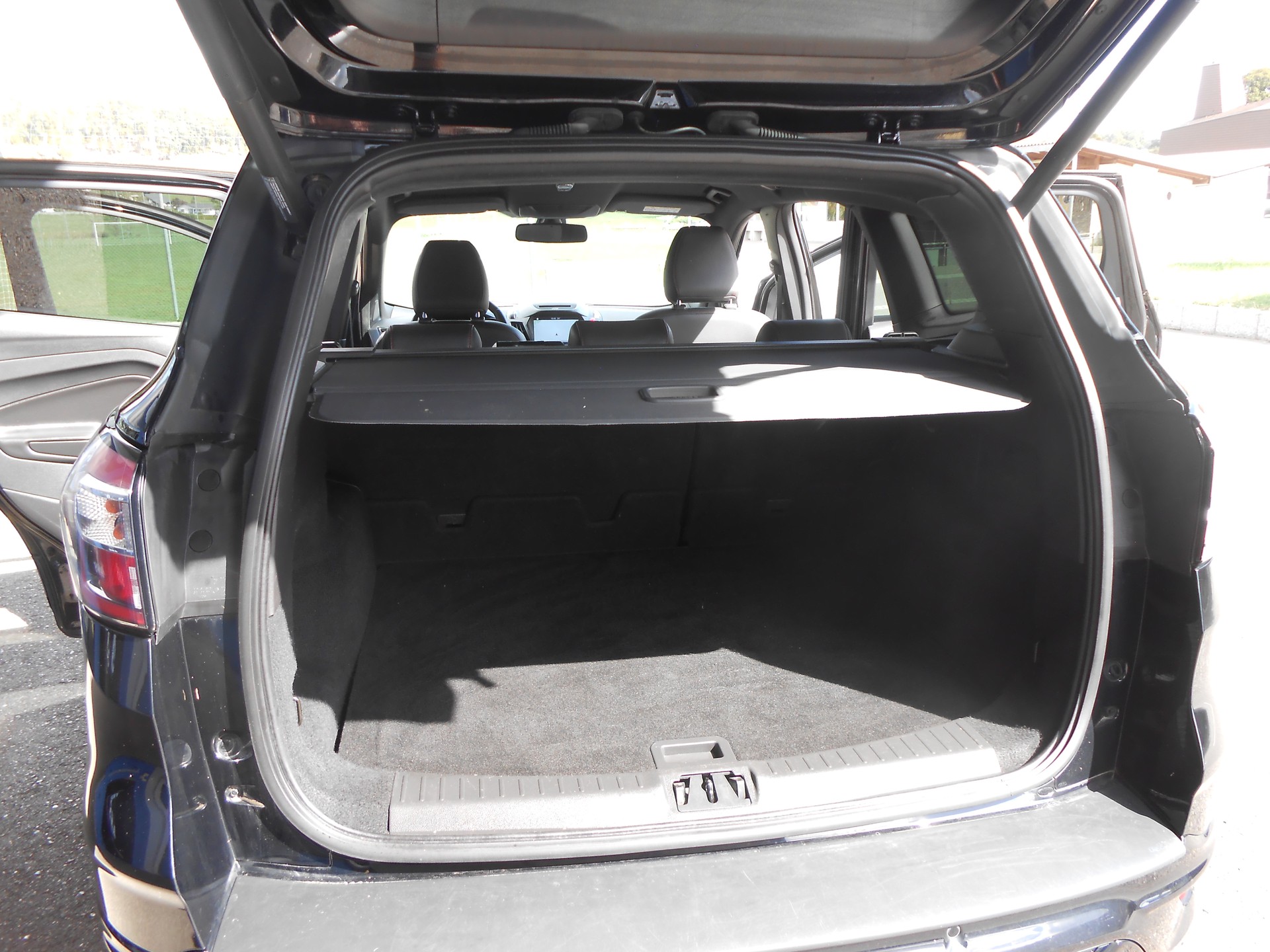 FORD Kuga 1.5 SCTi ST Line 4WD Automatic-image-13