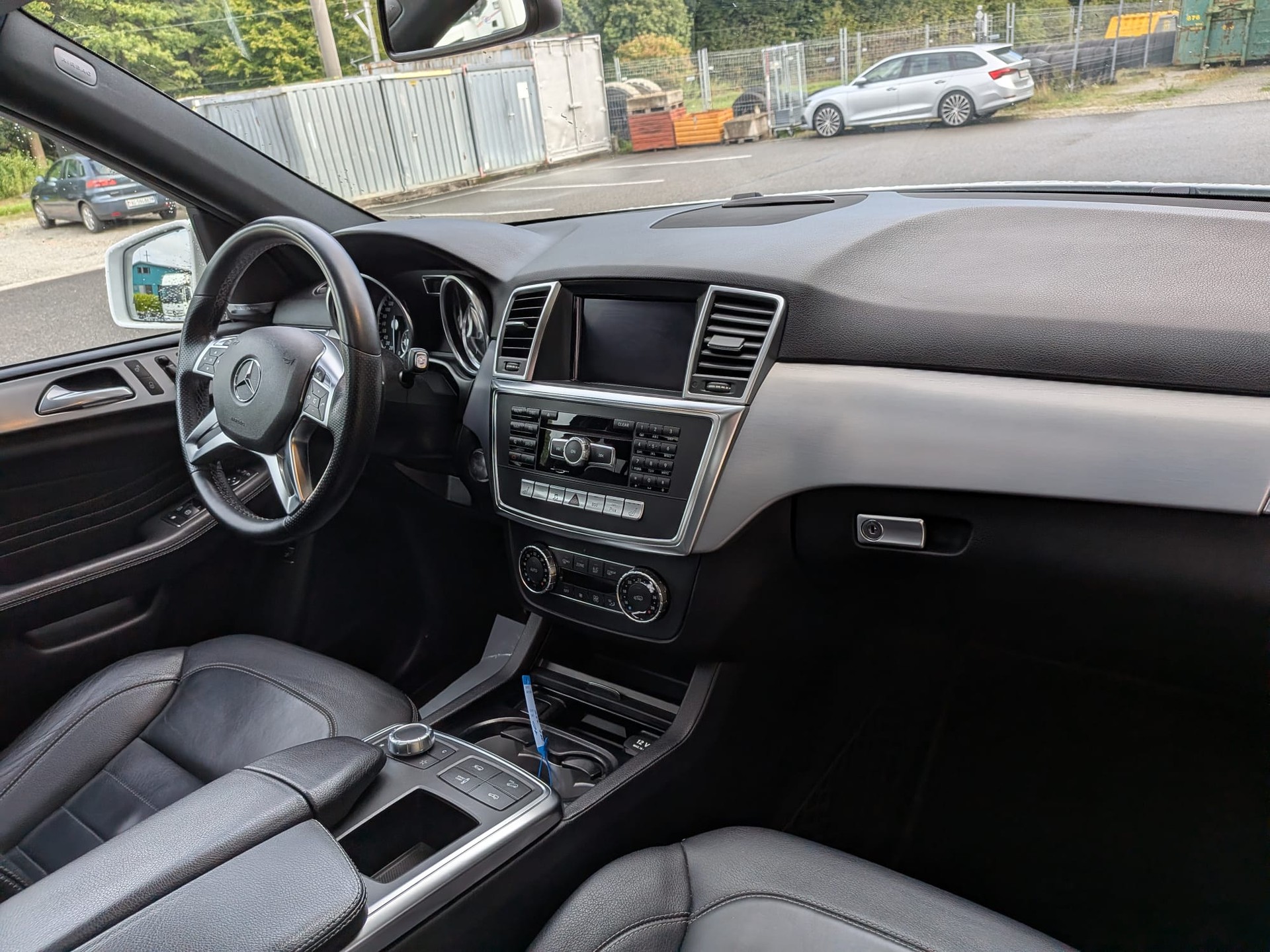 MERCEDES-BENZ ML 350 BlueTEC Executive 4Matic 7G-Tronic-image-9