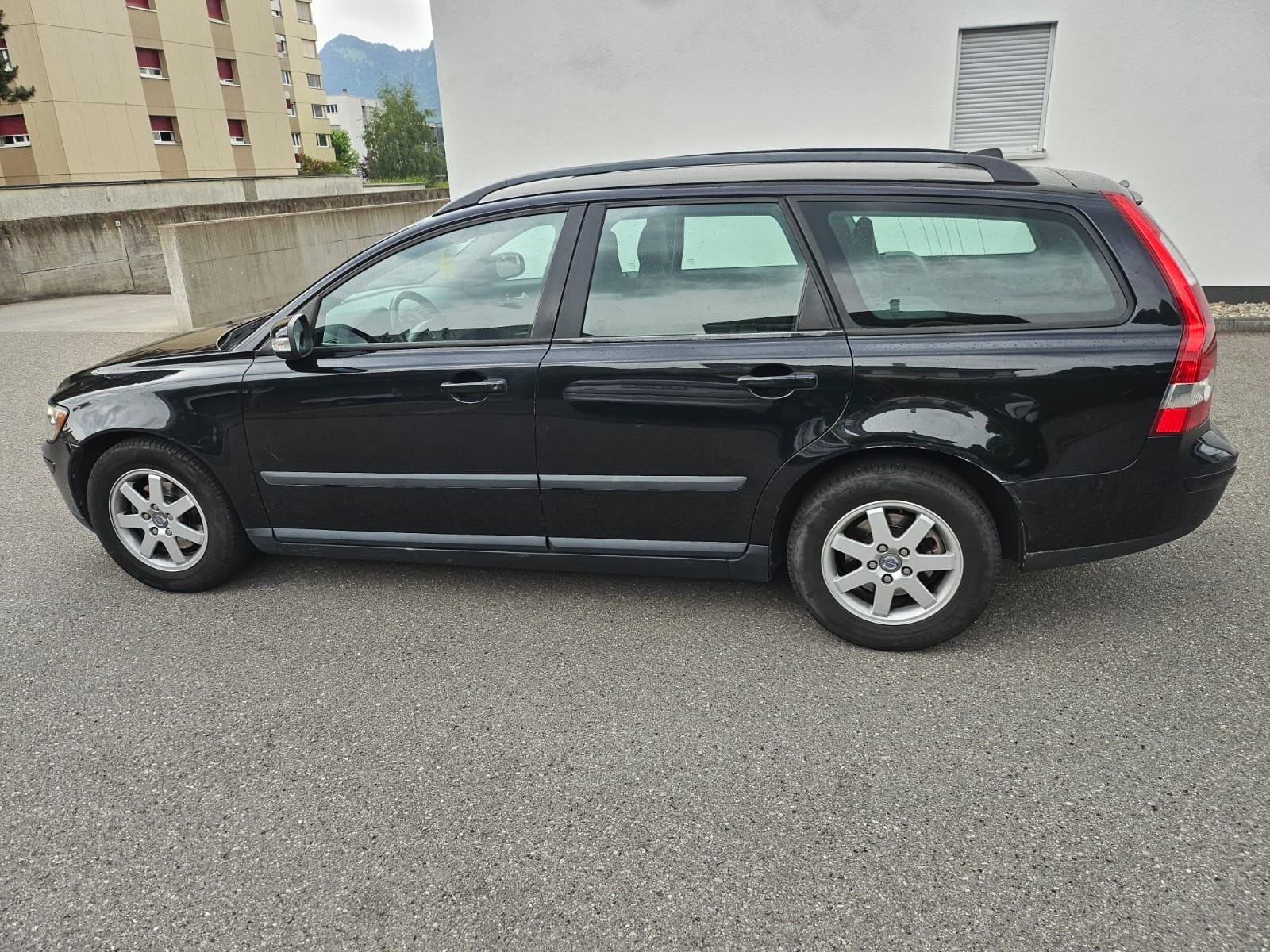 VOLVO V50 1.6-image-2