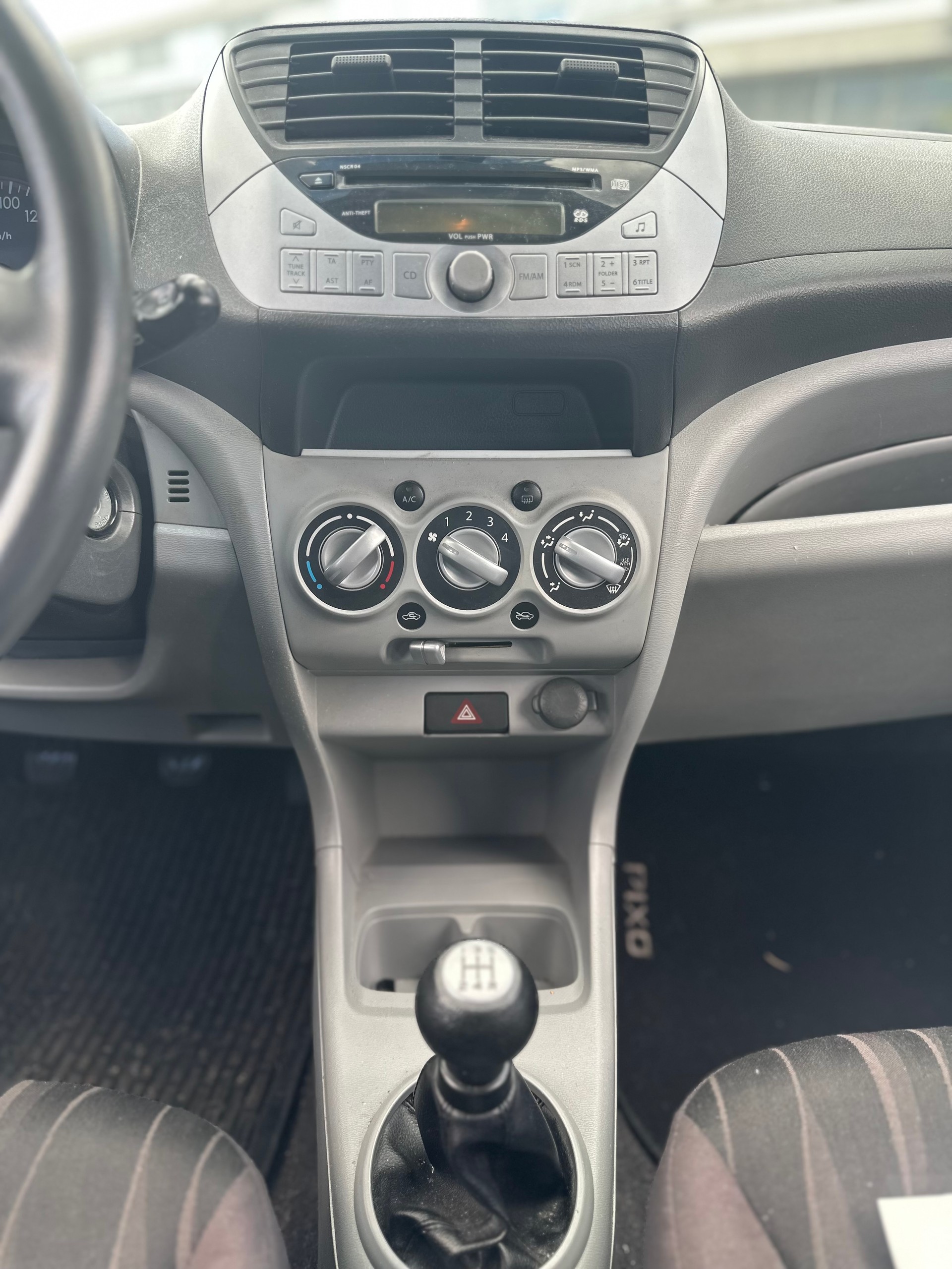 NISSAN Pixo 1.0 visia-image-8