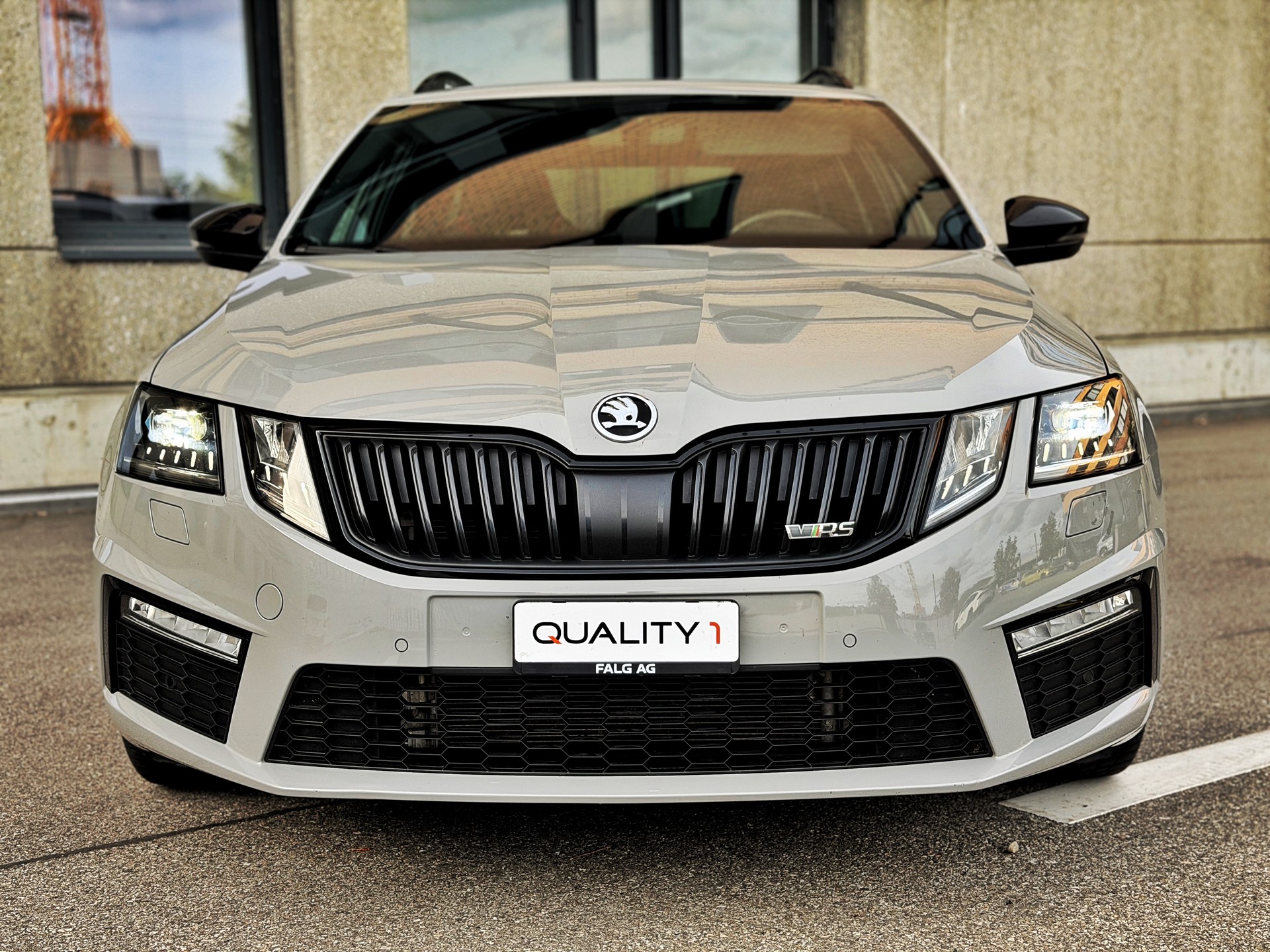 SKODA Octavia Combi 2.0 TDI RS 4x4 DSG-image-6