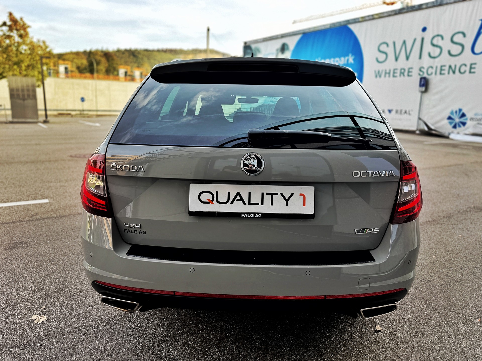SKODA Octavia Combi 2.0 TDI RS 4x4 DSG-image-4