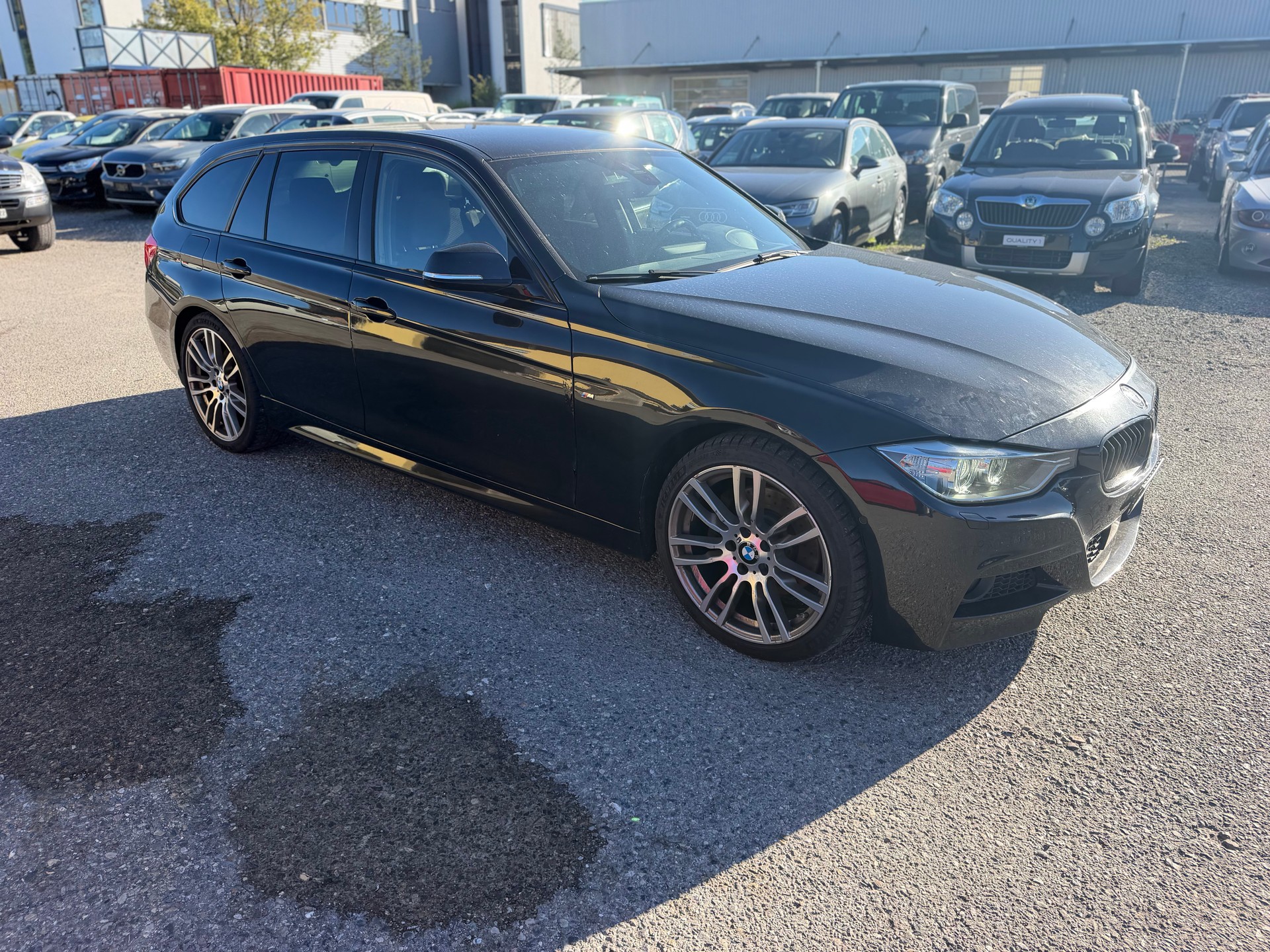 BMW 330d xDrive Touring Sport Line Steptronic-image-2