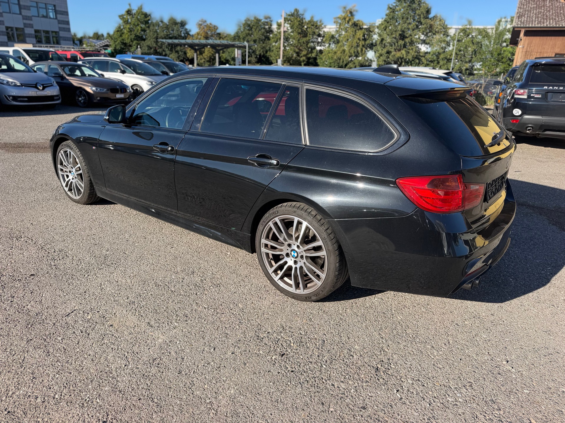 BMW 330d xDrive Touring Sport Line Steptronic-image-5