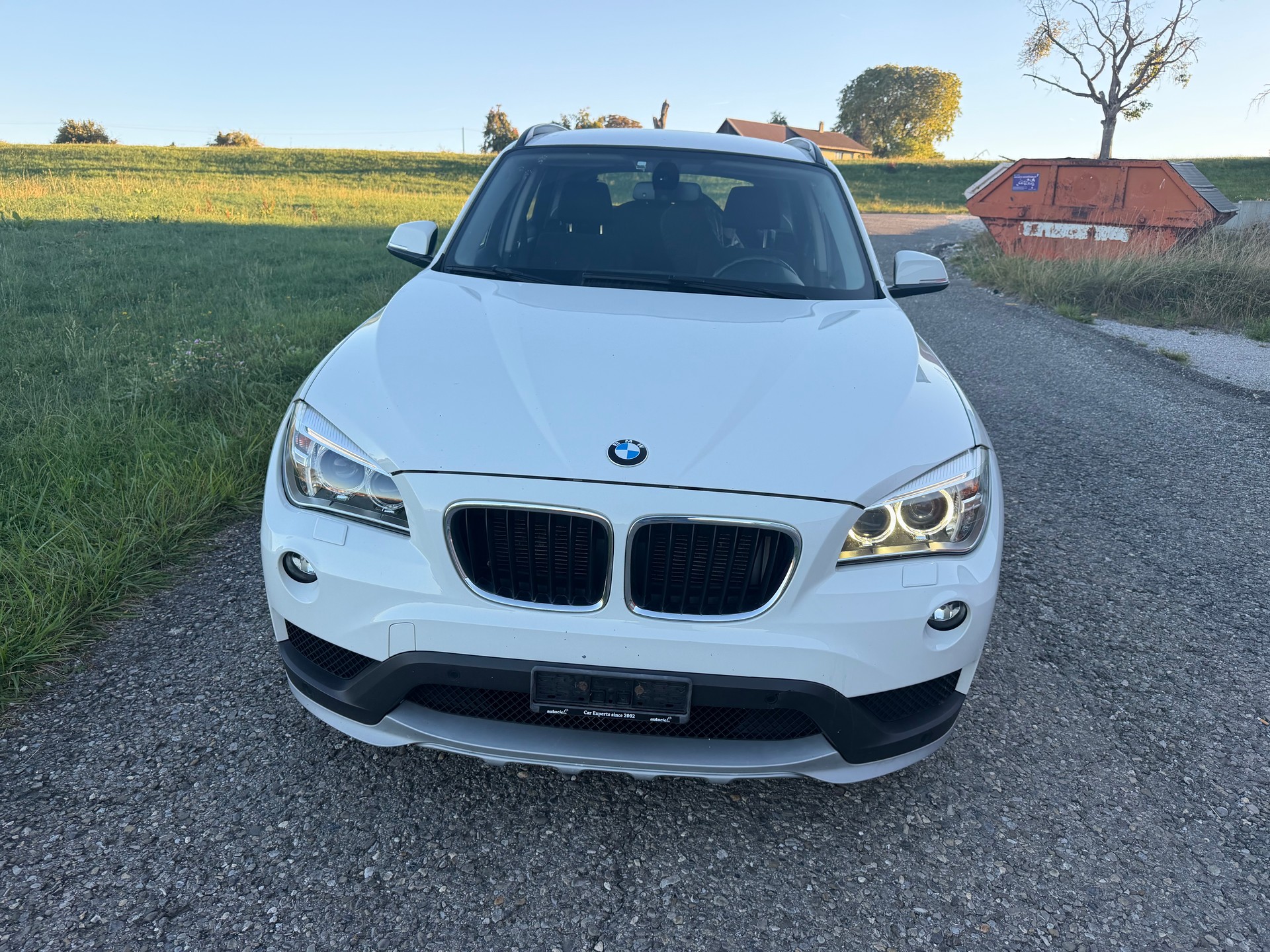 BMW X1 xDrive 20i-image-1