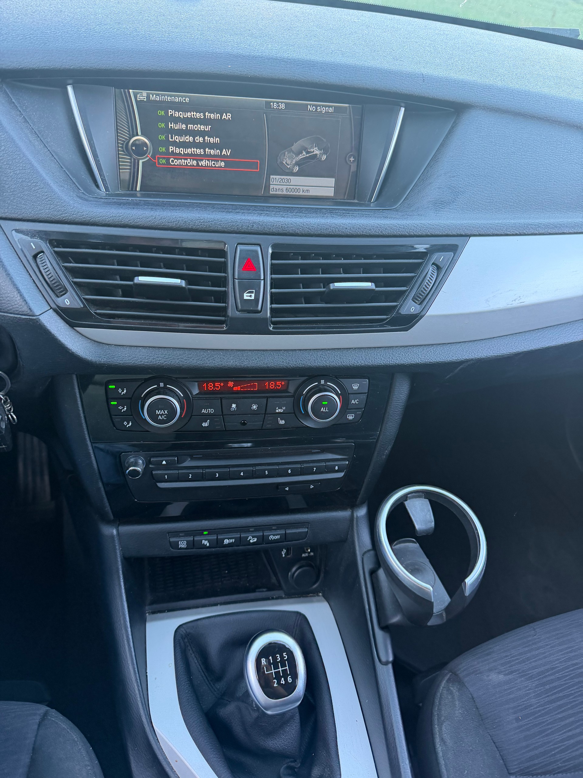 BMW X1 xDrive 20i-image-6