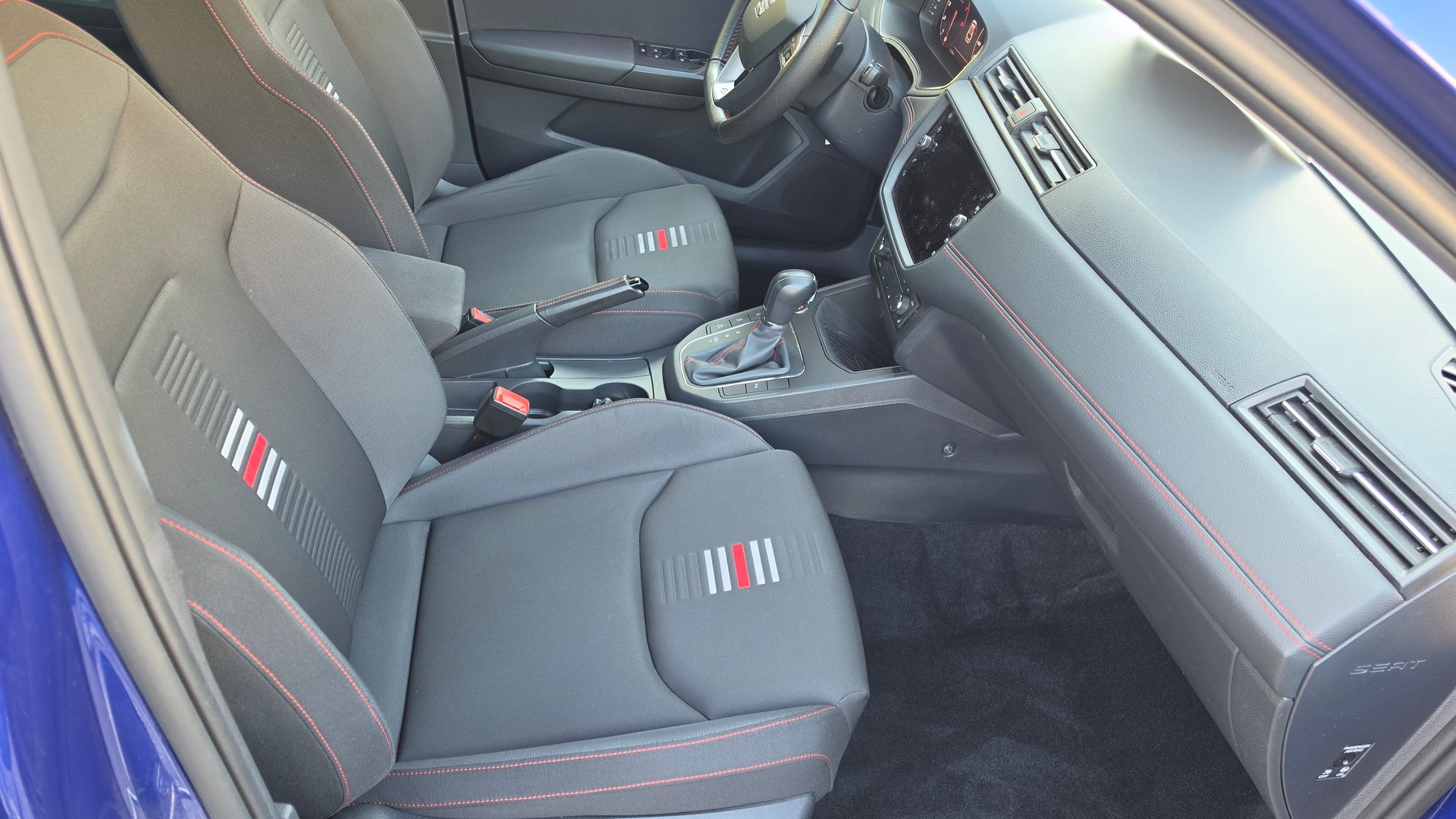 SEAT Ibiza 1.0 EcoTSI DSG FR-image-9