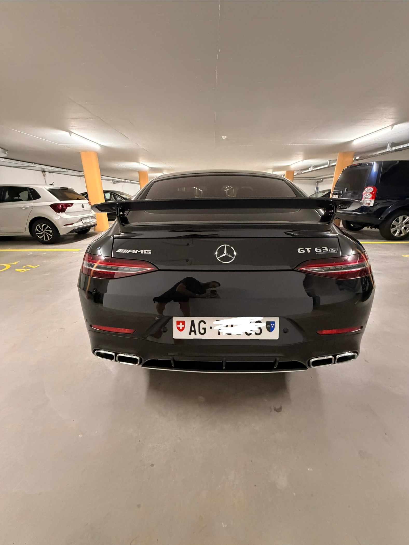 MERCEDES-BENZ AMG GT 63 S 4matic+-image-3