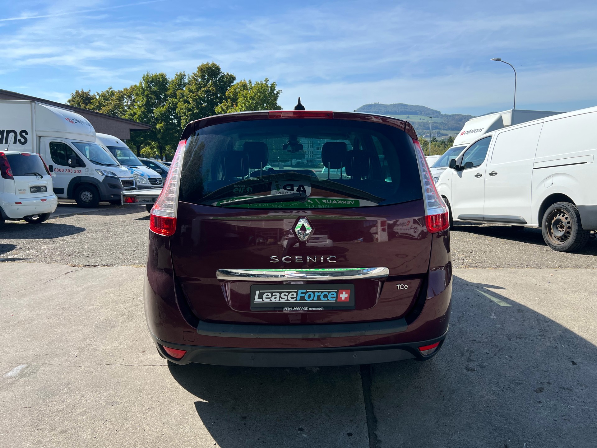 RENAULT Grand Scénic 1.4 16V Turbo Bose-image-3