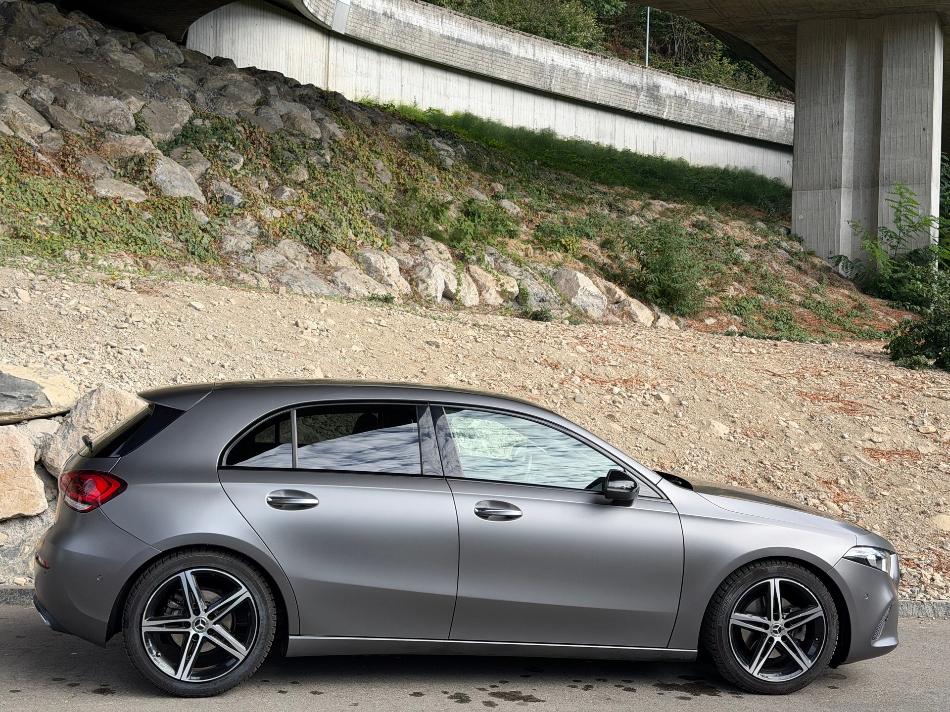 MERCEDES-BENZ A 200 Progressive 7G-DCT-image-5