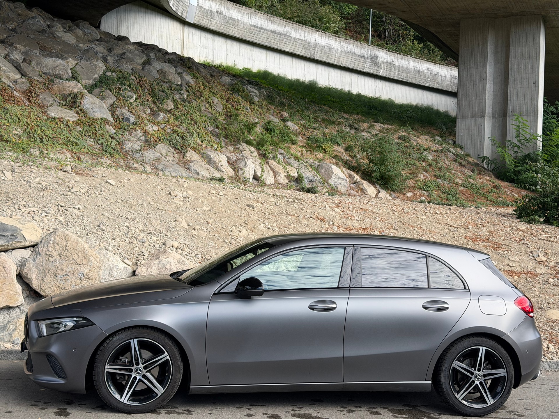 MERCEDES-BENZ A 200 Progressive 7G-DCT-image-2