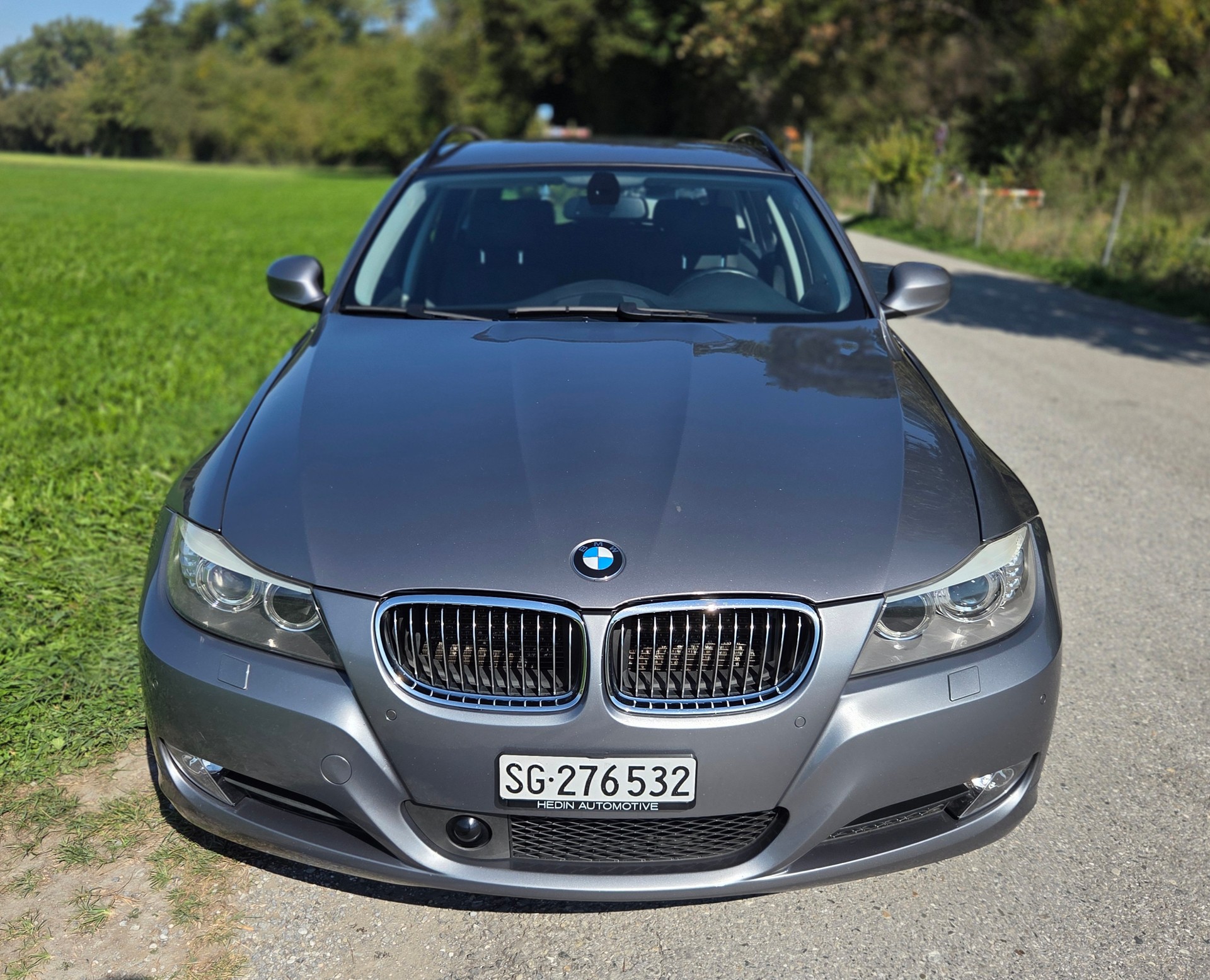BMW 330d-image-4