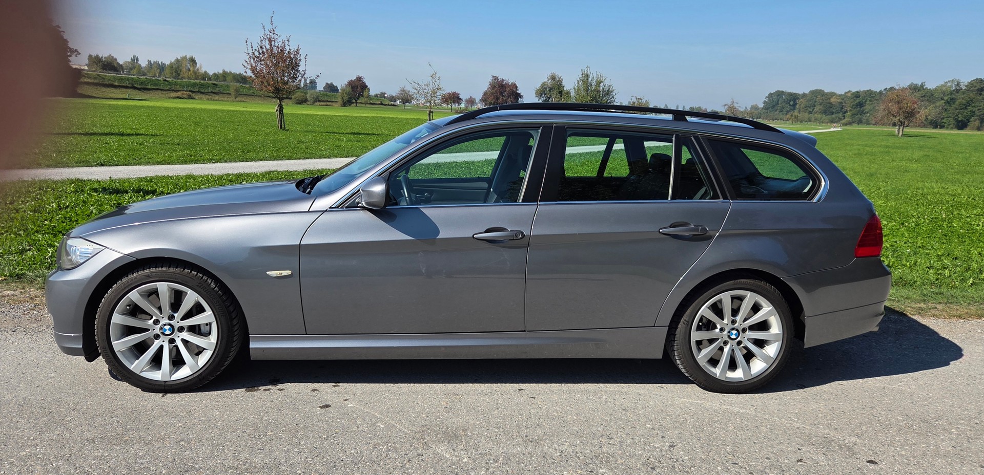 BMW 330d-image-1