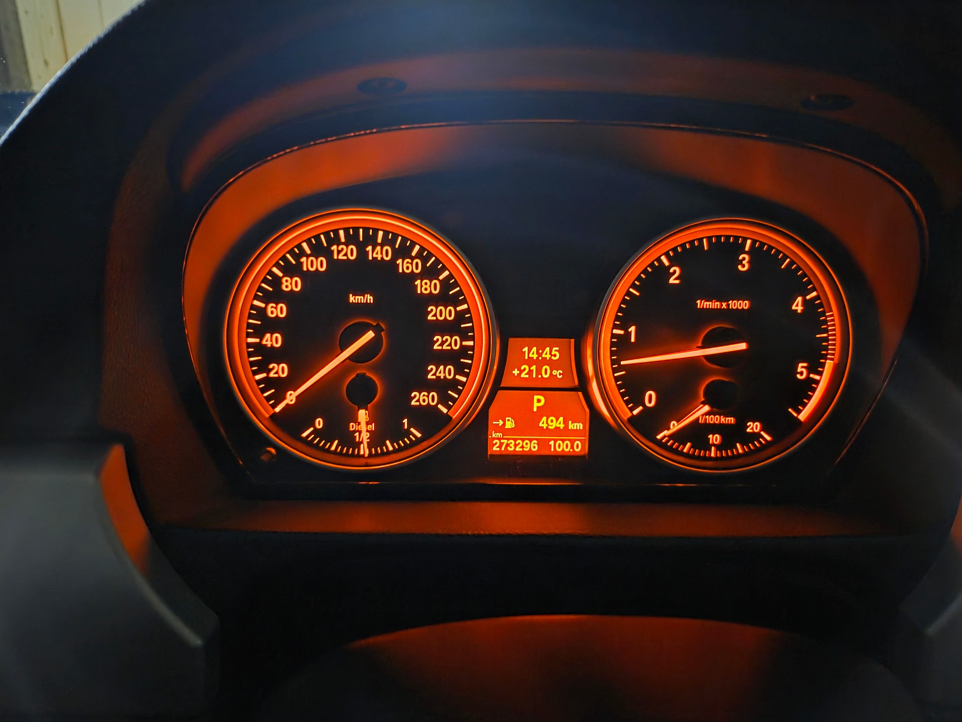 BMW 330d-image-12