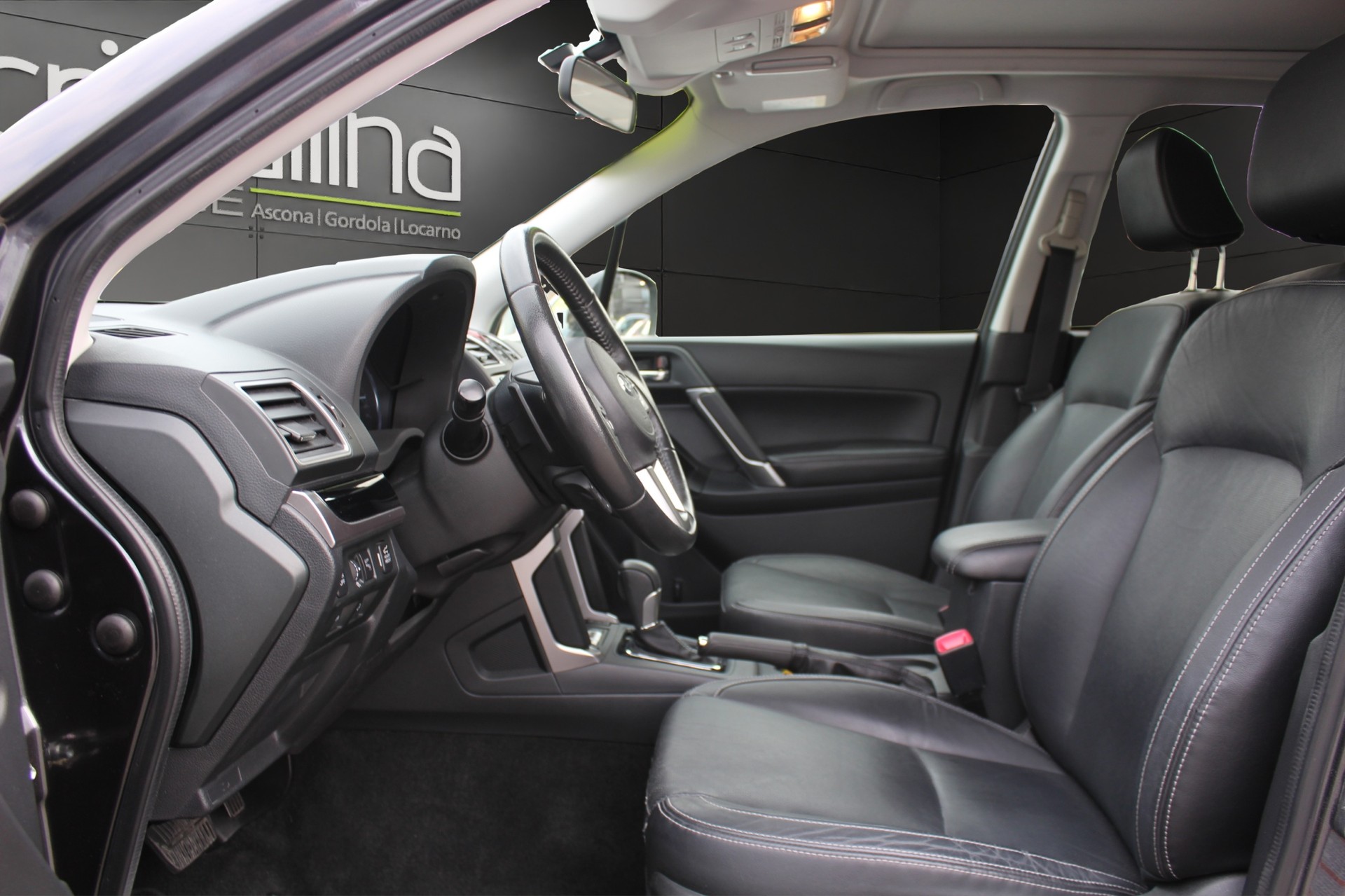 SUBARU Forester Station 2.0 Executive-image-6
