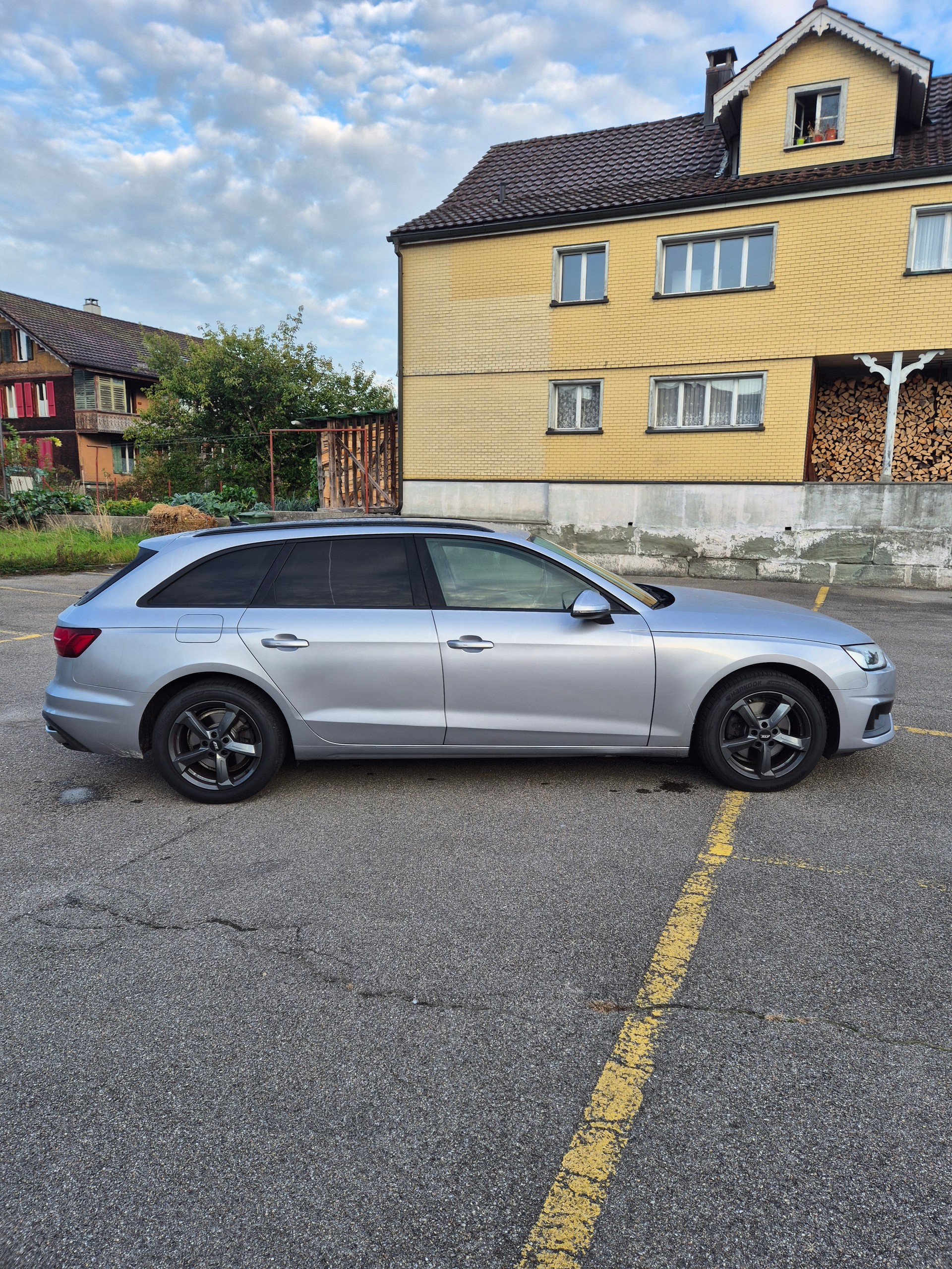 AUDI 2.0 35 TDI Advanced Attraction S-Tronic-image-3