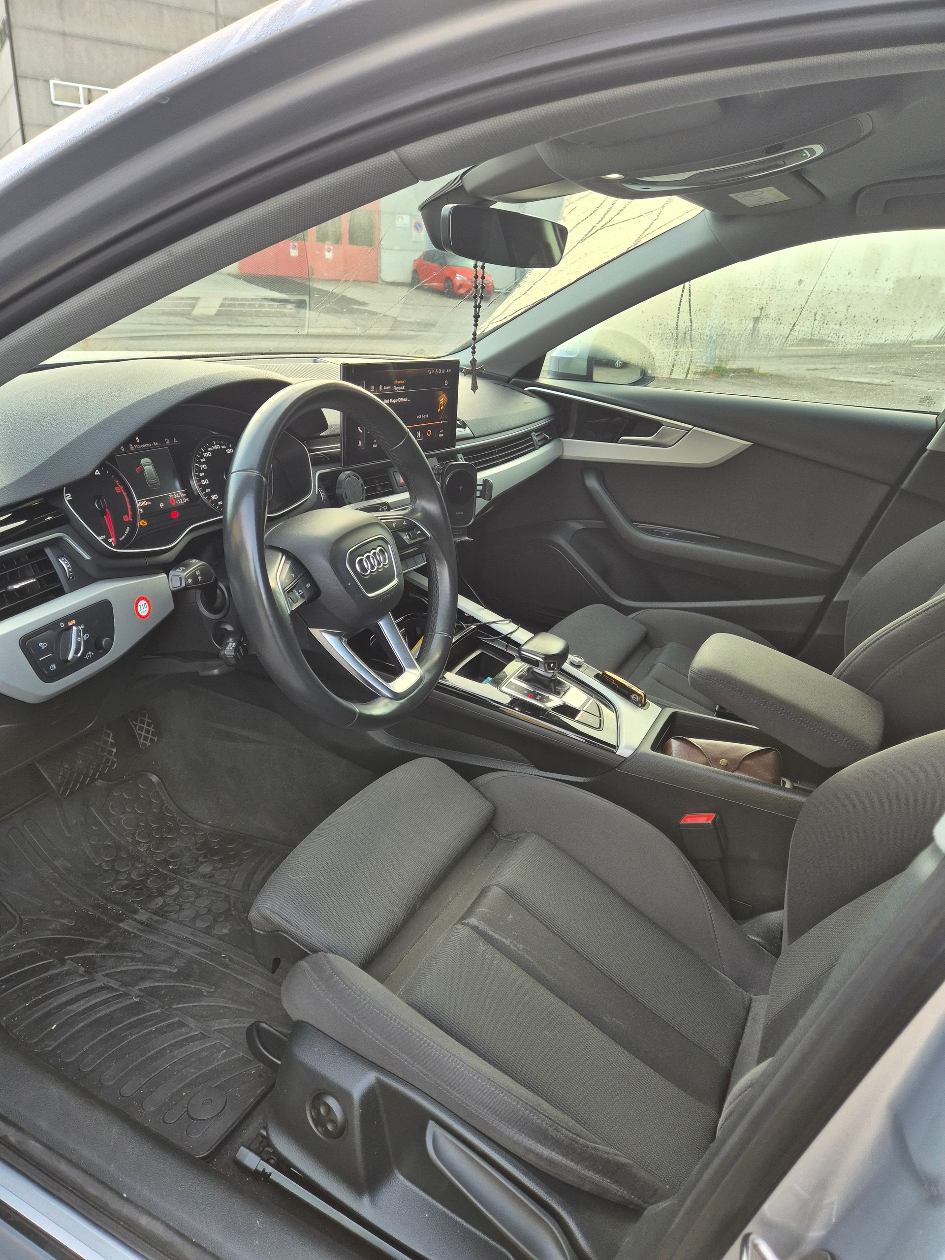 AUDI 2.0 35 TDI Advanced Attraction S-Tronic-image-5