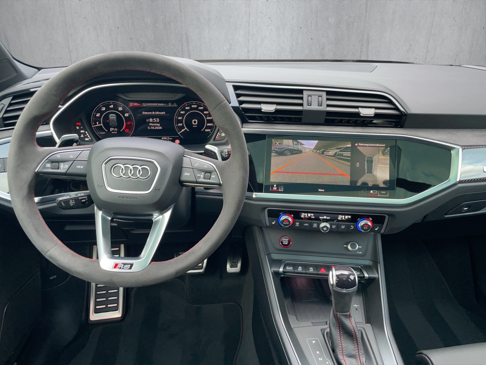 AUDI RS Q3 2.5 TFSI quattro S tronic-image-9