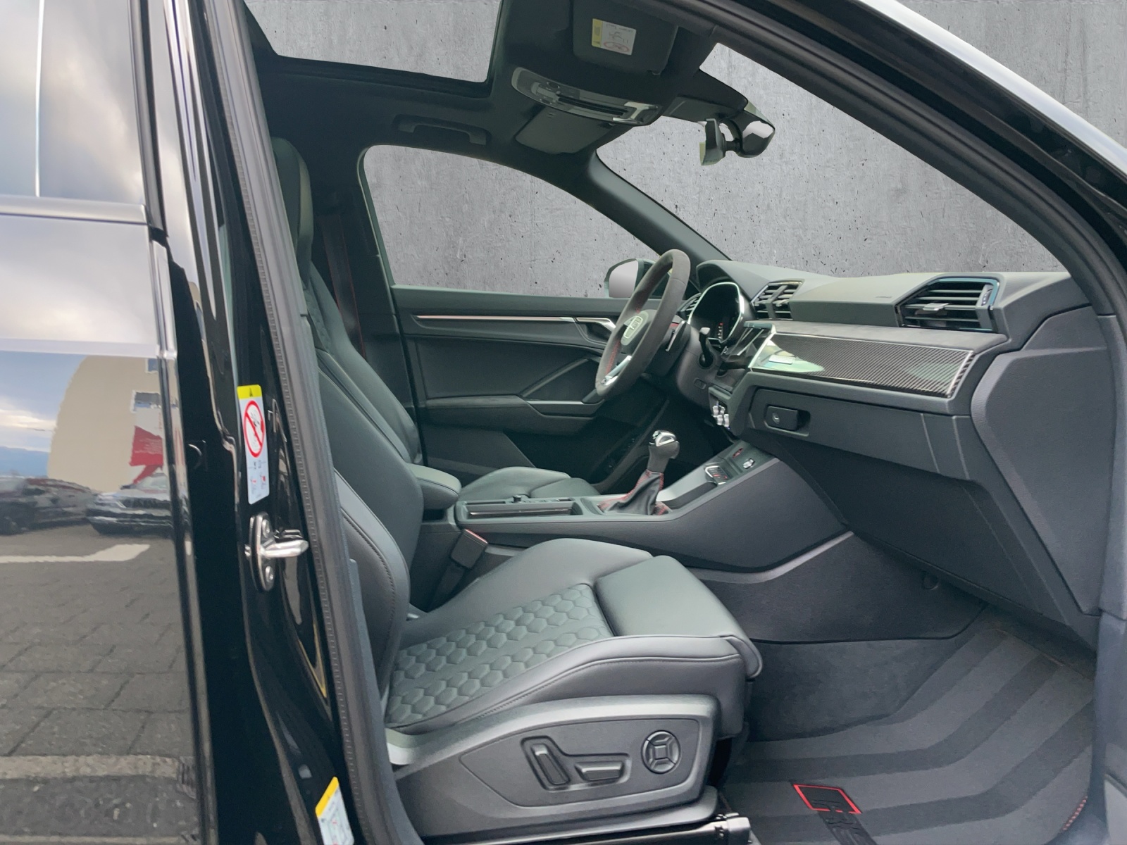 AUDI RS Q3 2.5 TFSI quattro S tronic-image-7