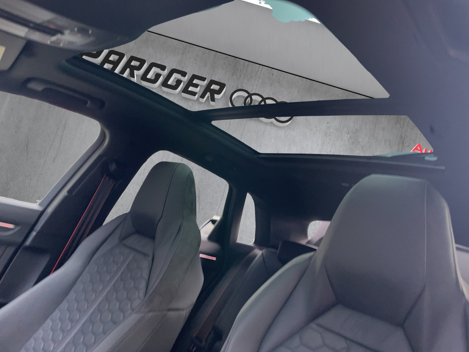 AUDI RS Q3 2.5 TFSI quattro S tronic-image-16