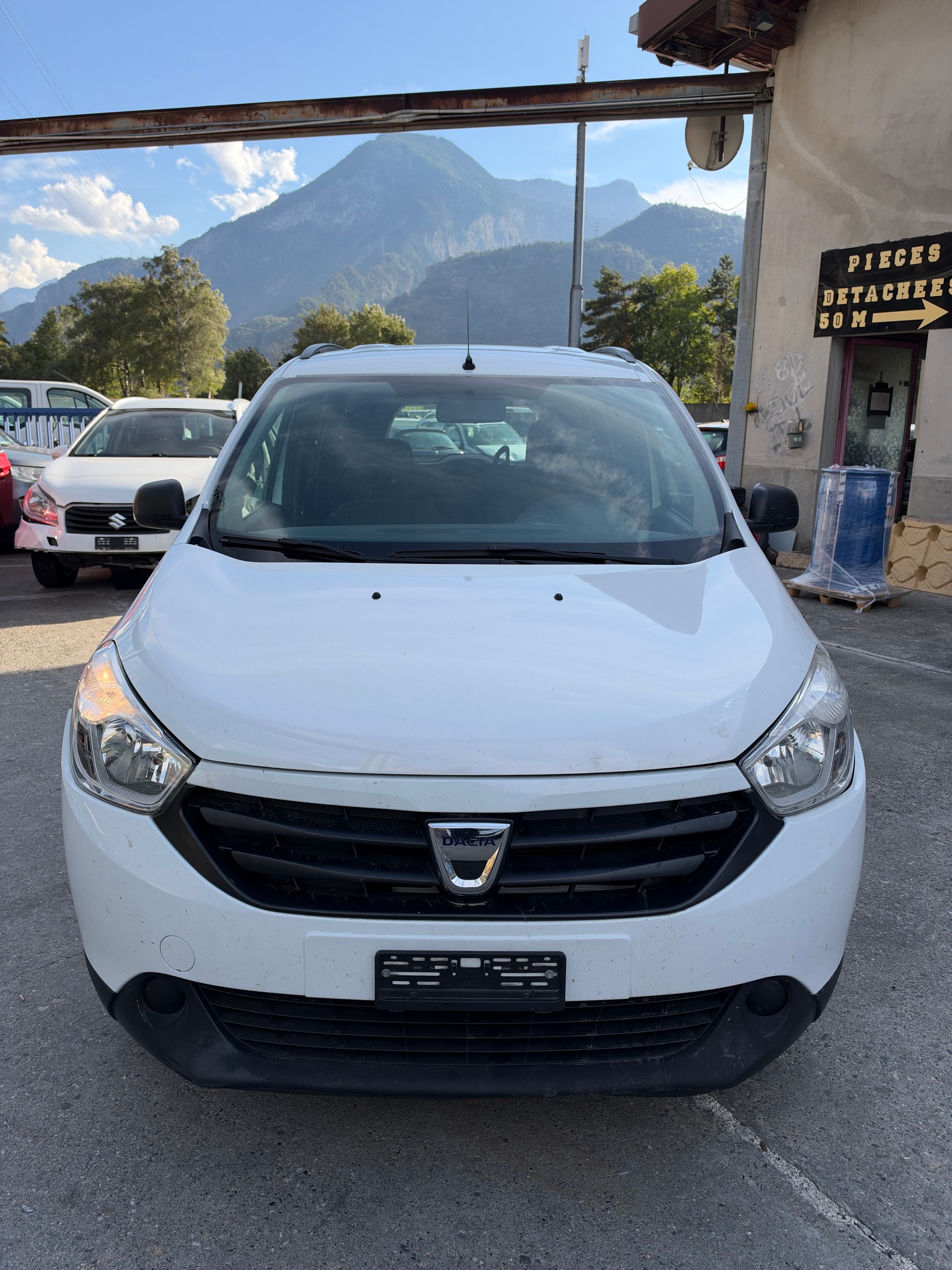 DACIA Lodgy 1.6 16V 5PL-image-2