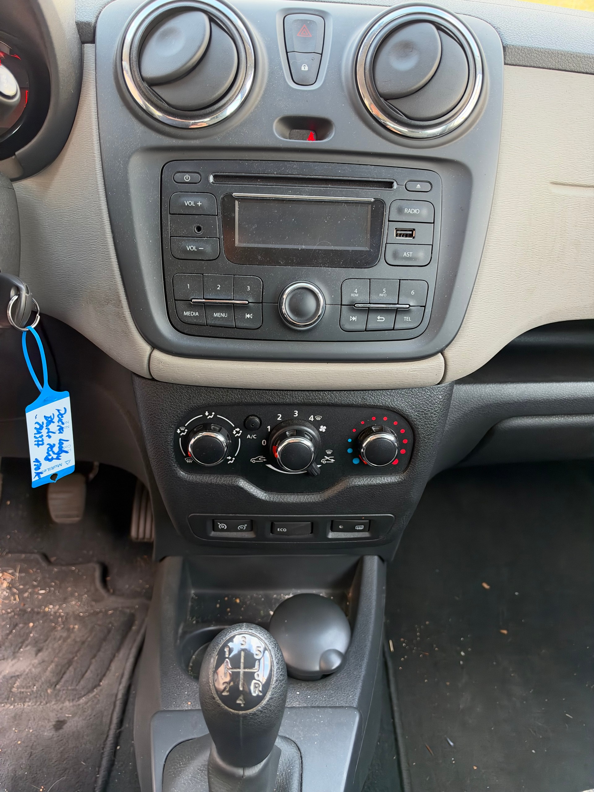 DACIA Lodgy 1.6 16V 5PL-image-13