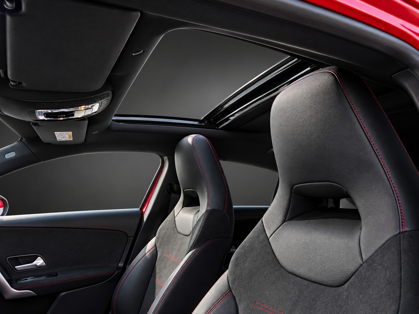 MERCEDES-BENZ A 250 4Matic AMG Line 4Matic 7G-DCT-image-10