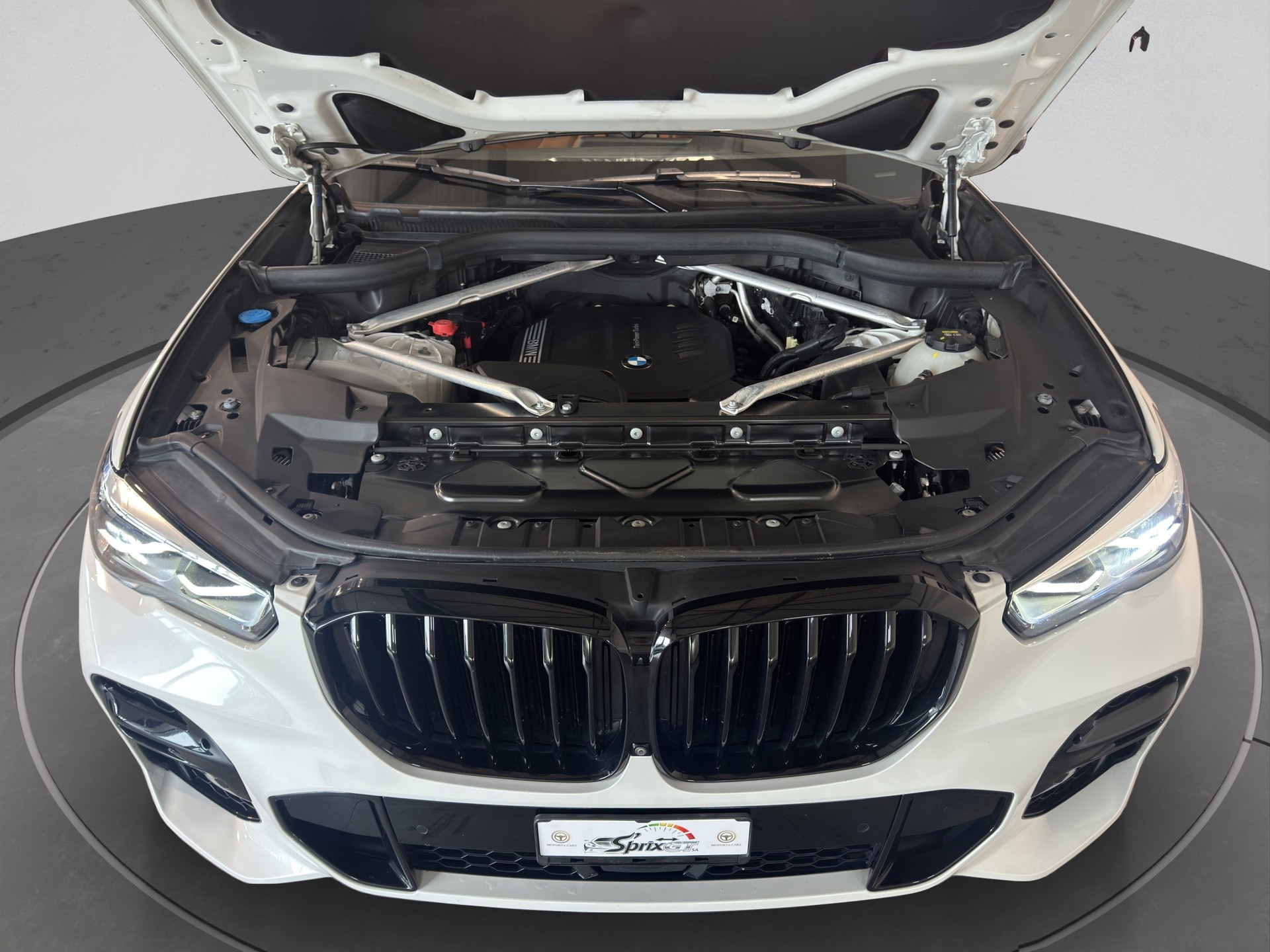 BMW X5 xDrive 25d M Sport Steptronic-image-18