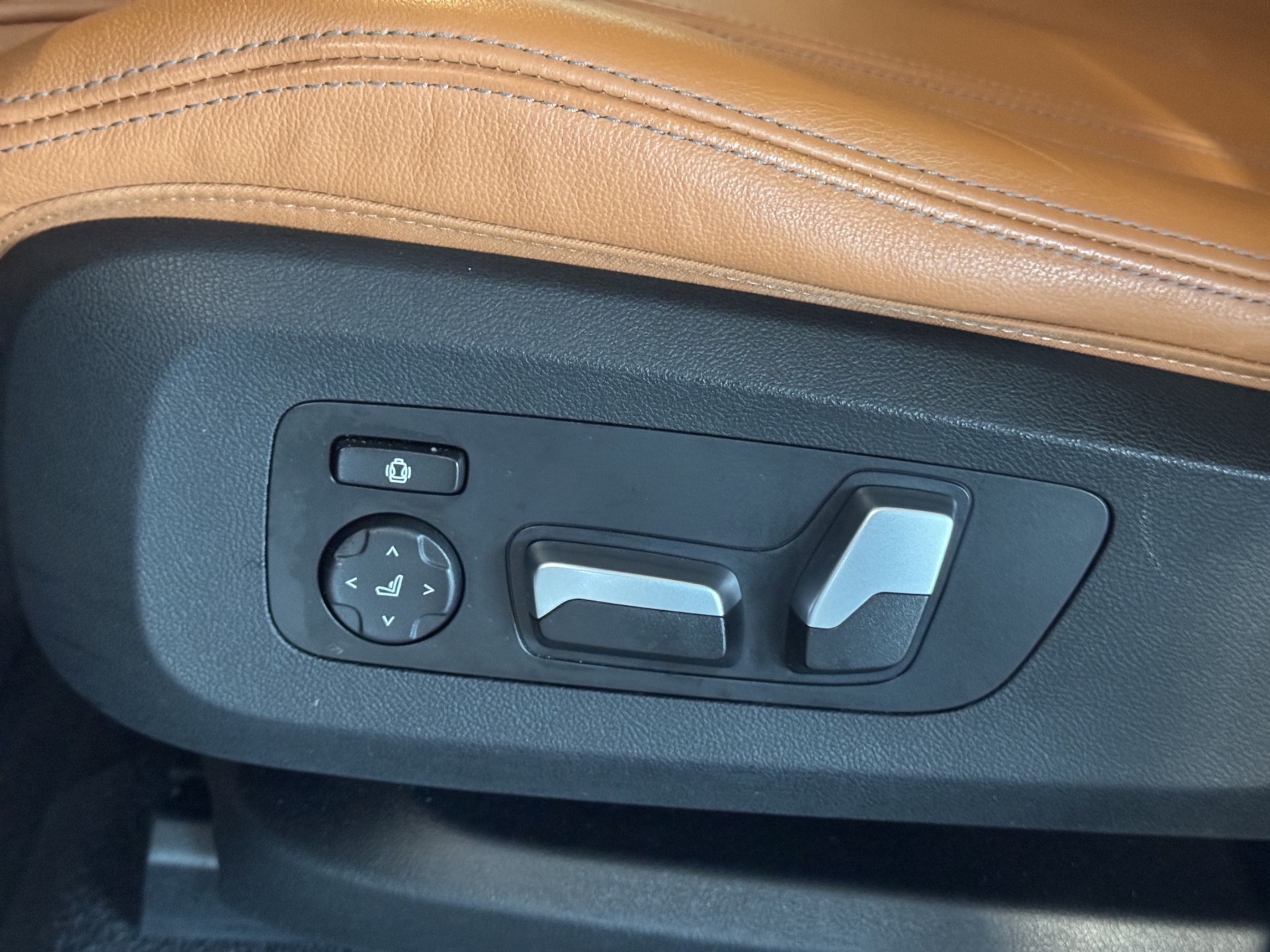 BMW X5 xDrive 25d M Sport Steptronic-image-25