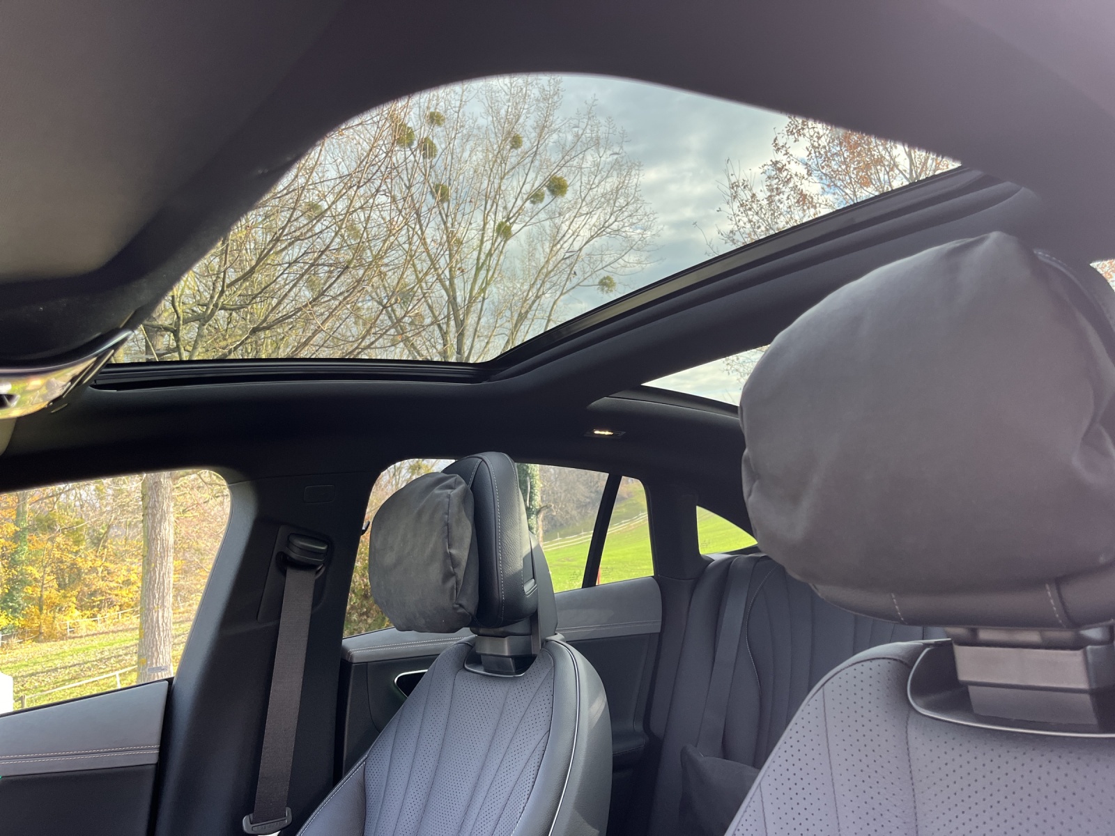 MERCEDES-BENZ EQE 350 4MATIC Executive Edition-image-11