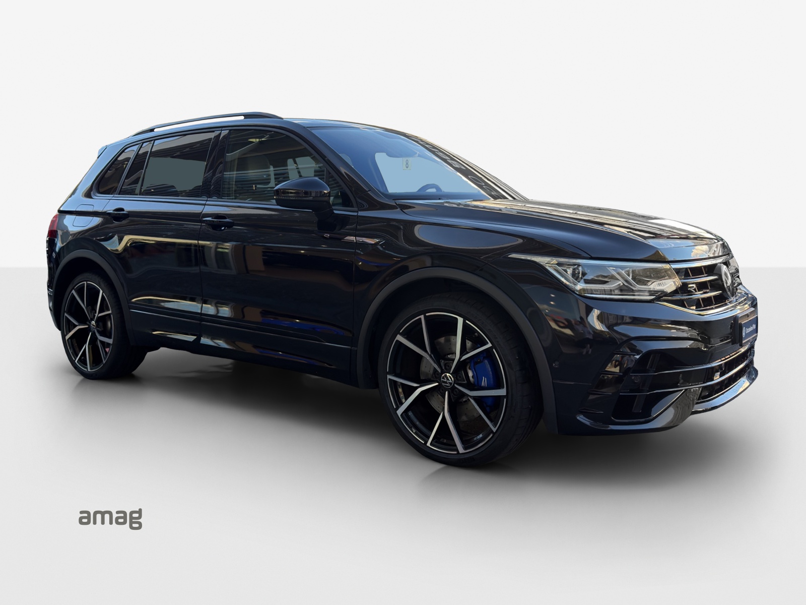 VW Tiguan 2.0TSI R 4Motion DSG-image-5