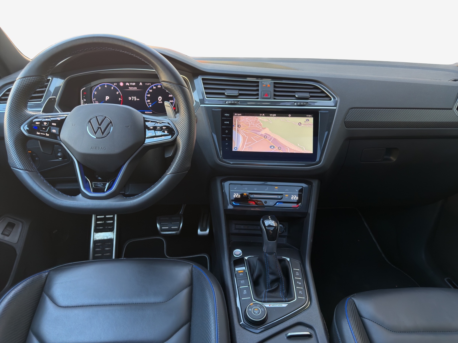 VW Tiguan 2.0TSI R 4Motion DSG-image-8