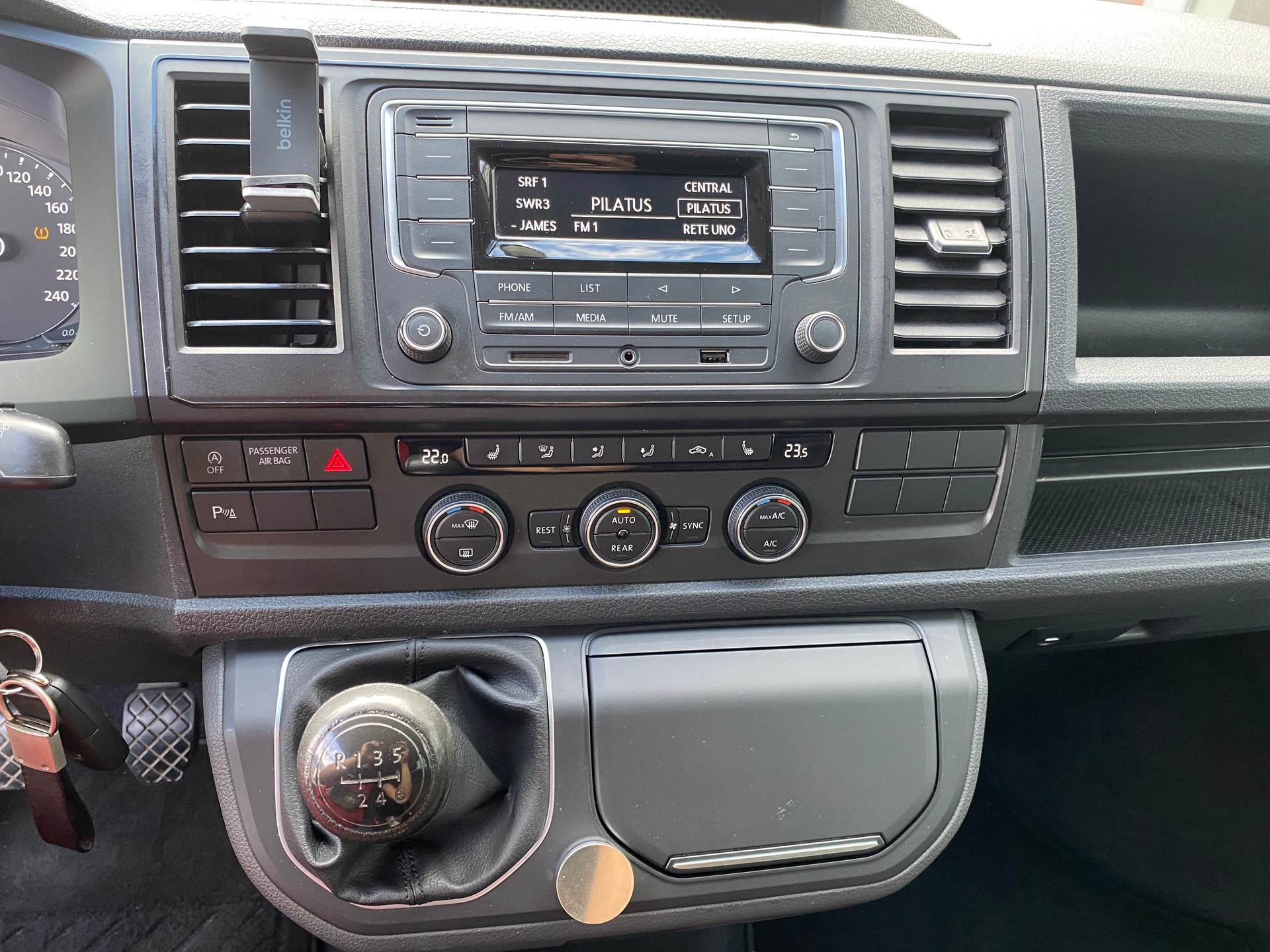 VW T6 Multivan 2.0 TDI Trendline-image-7