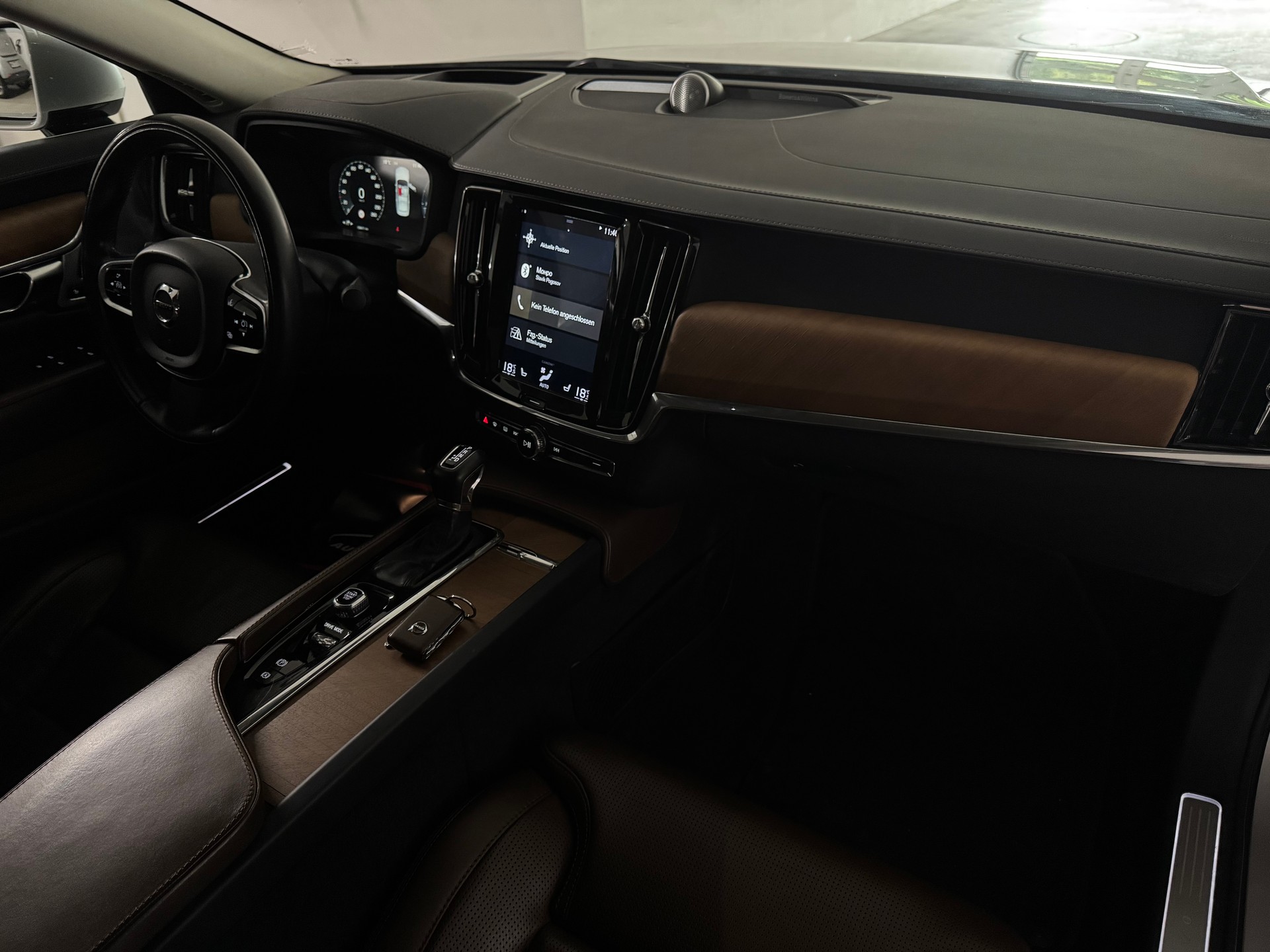 VOLVO S90 D5 AWD Inscription Geartronic Powerpulse-image-10