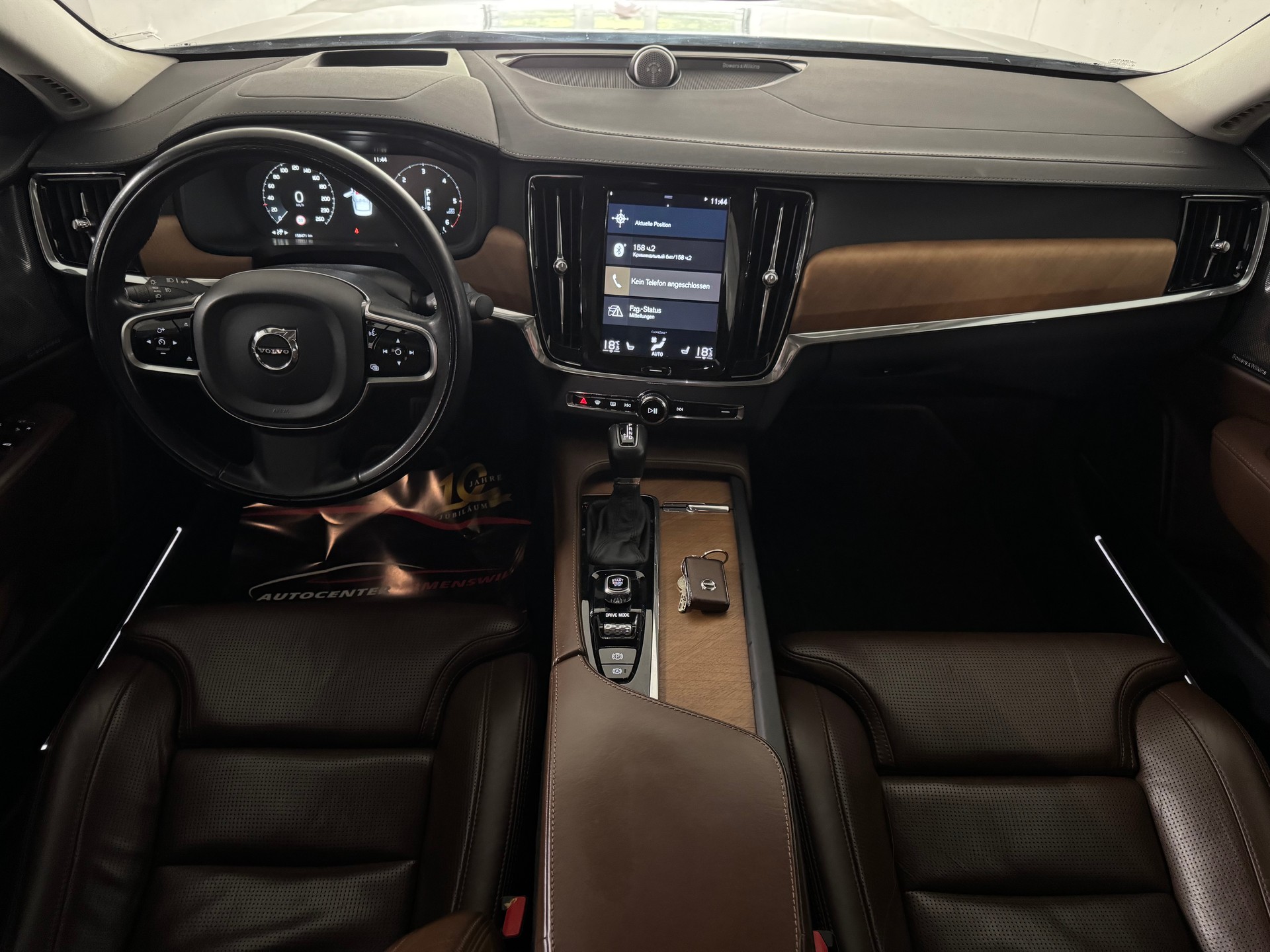 VOLVO S90 D5 AWD Inscription Geartronic Powerpulse-image-9