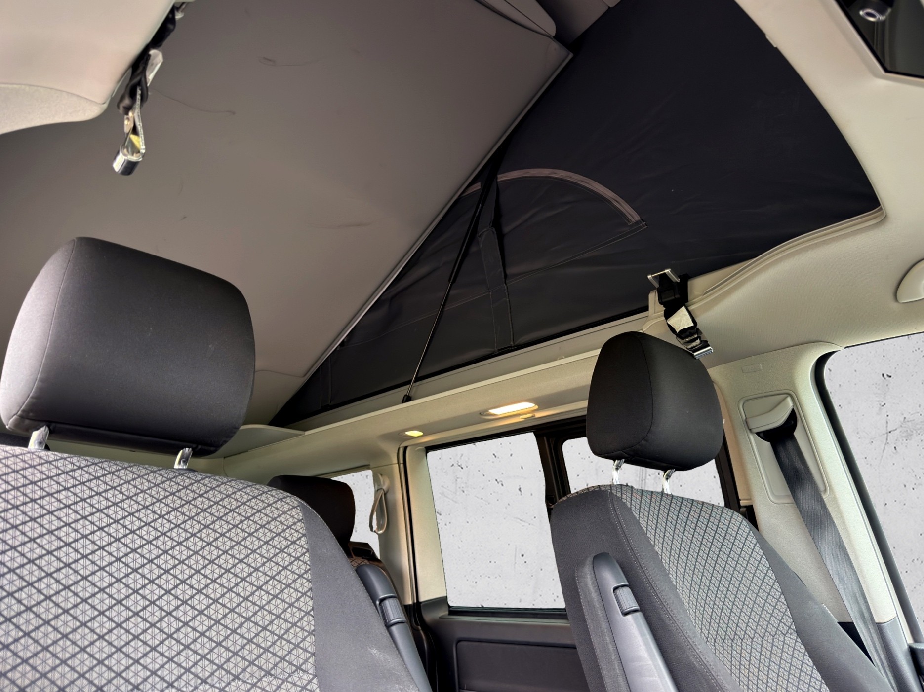 VW T6.1 California 2.0 TDI Beach DSG-image-18