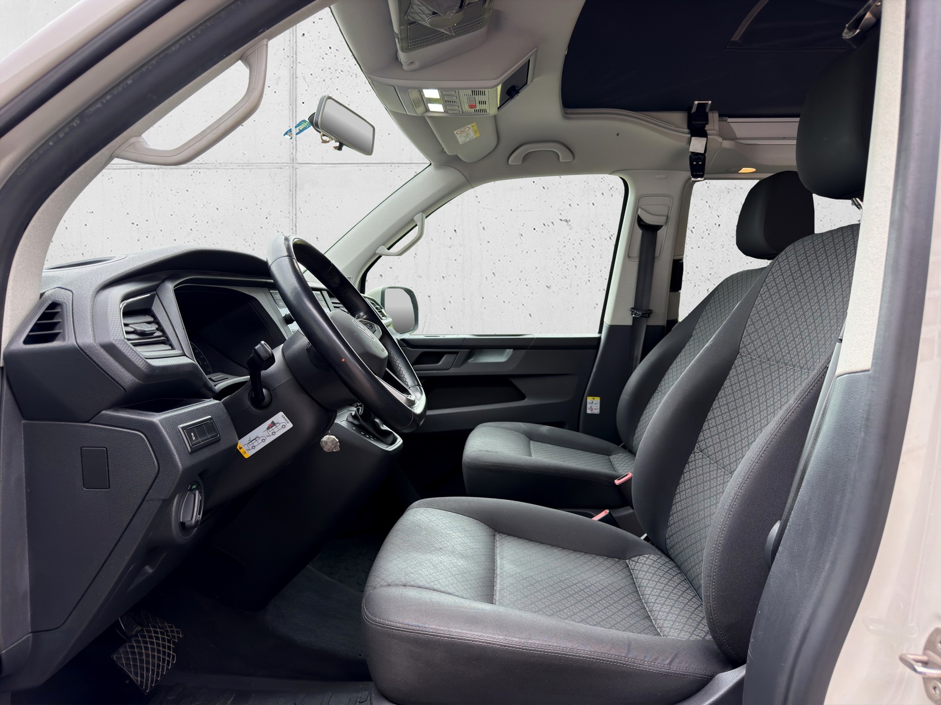 VW T6.1 California 2.0 TDI Beach DSG-image-10
