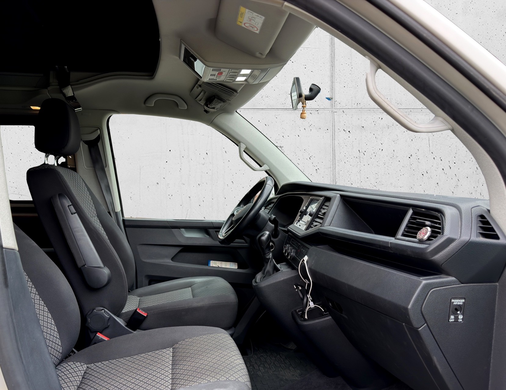 VW T6.1 California 2.0 TDI Beach DSG-image-17