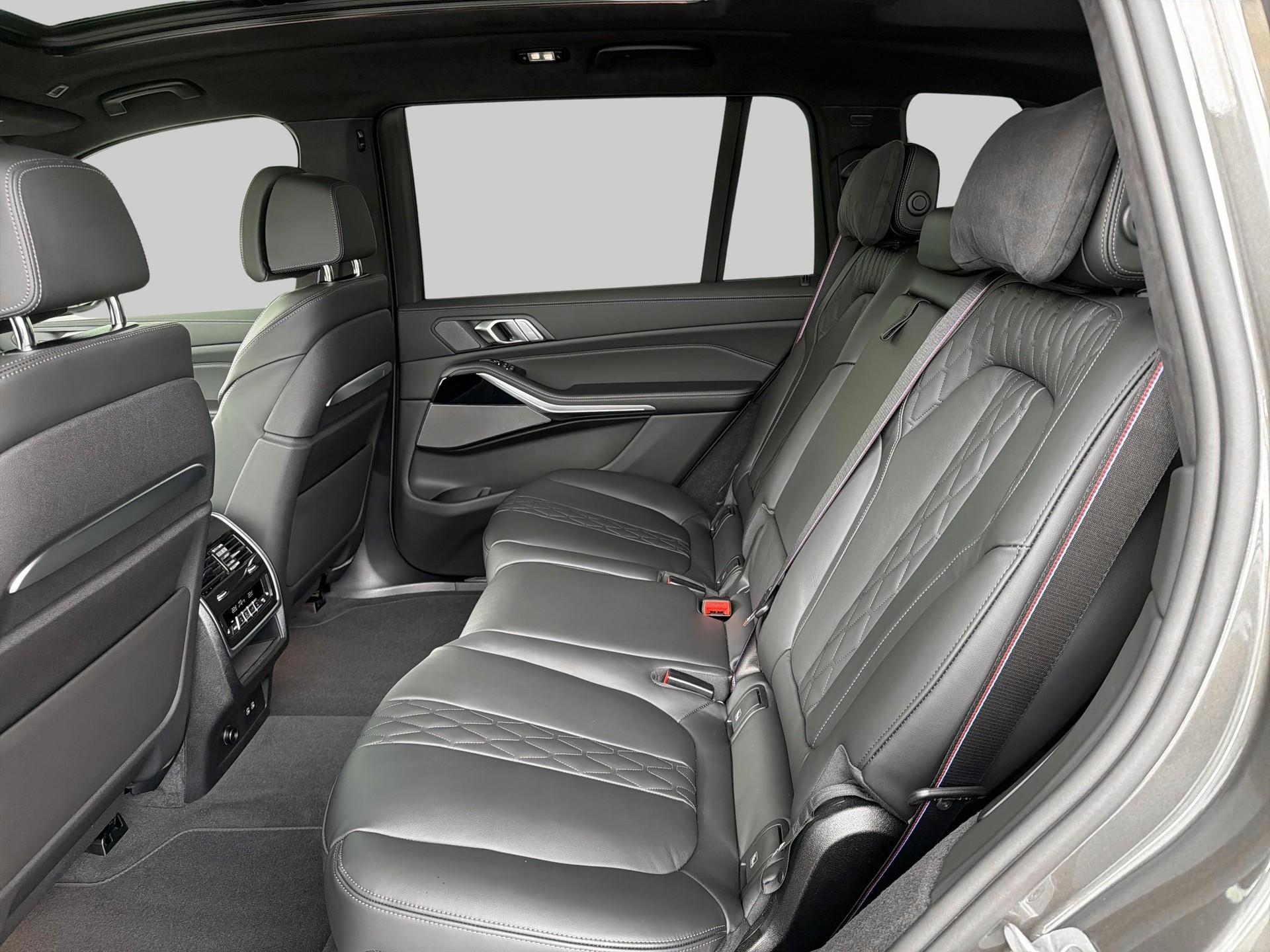 BMW X7 xDr 48 40d M Sport Pro-image-16